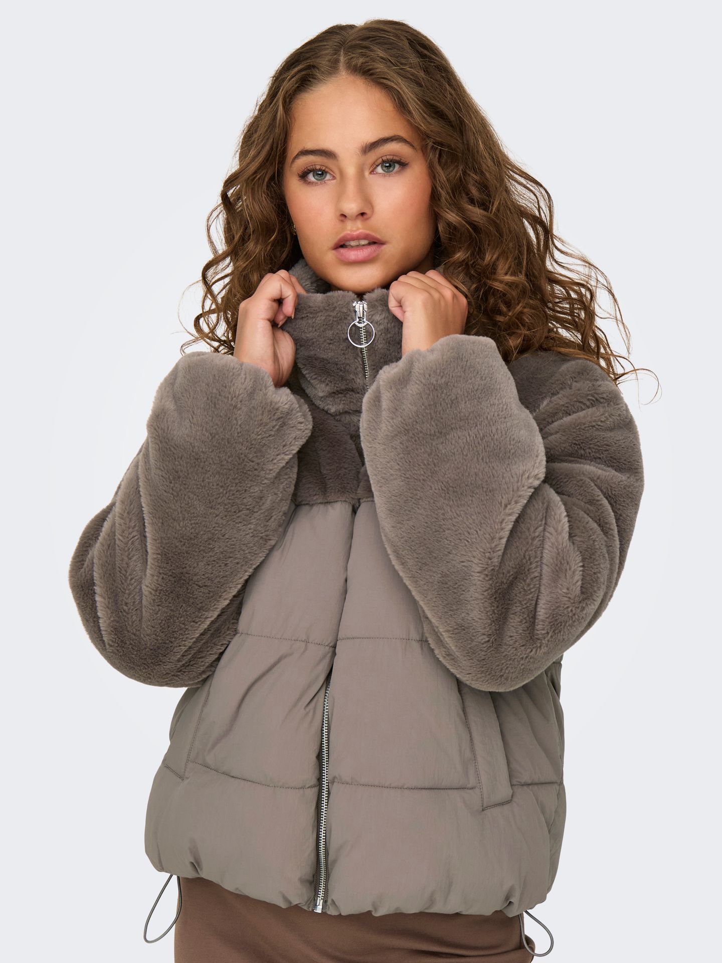 Only ONLWANJA FUR PUFFER MIX JACKET CC O Walnut 2900151135034