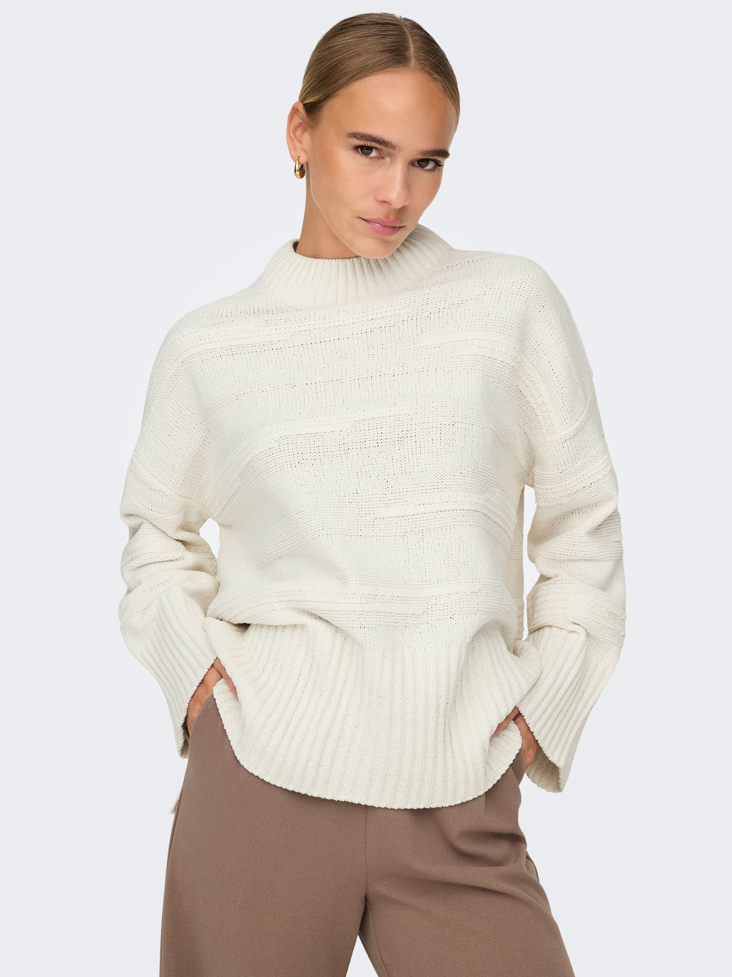 Only ONLIMA LS LOOSE STRUC HIGHNECK CC K Cloud Dancer 2900151299019 Only ONLIMA LS LOOSE STRUC HIGHNECK CC K Cloud Dancer 2900151299019