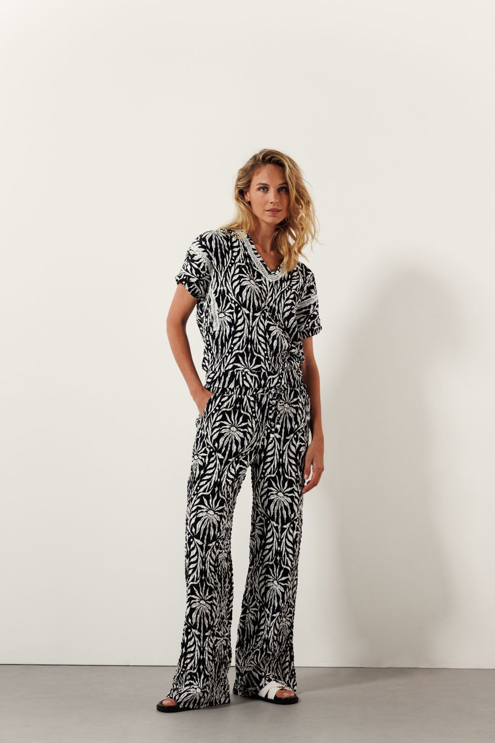 Tramontana Top Black And White Paradise Print Blacks 009998 00110707-EKA26012900000002