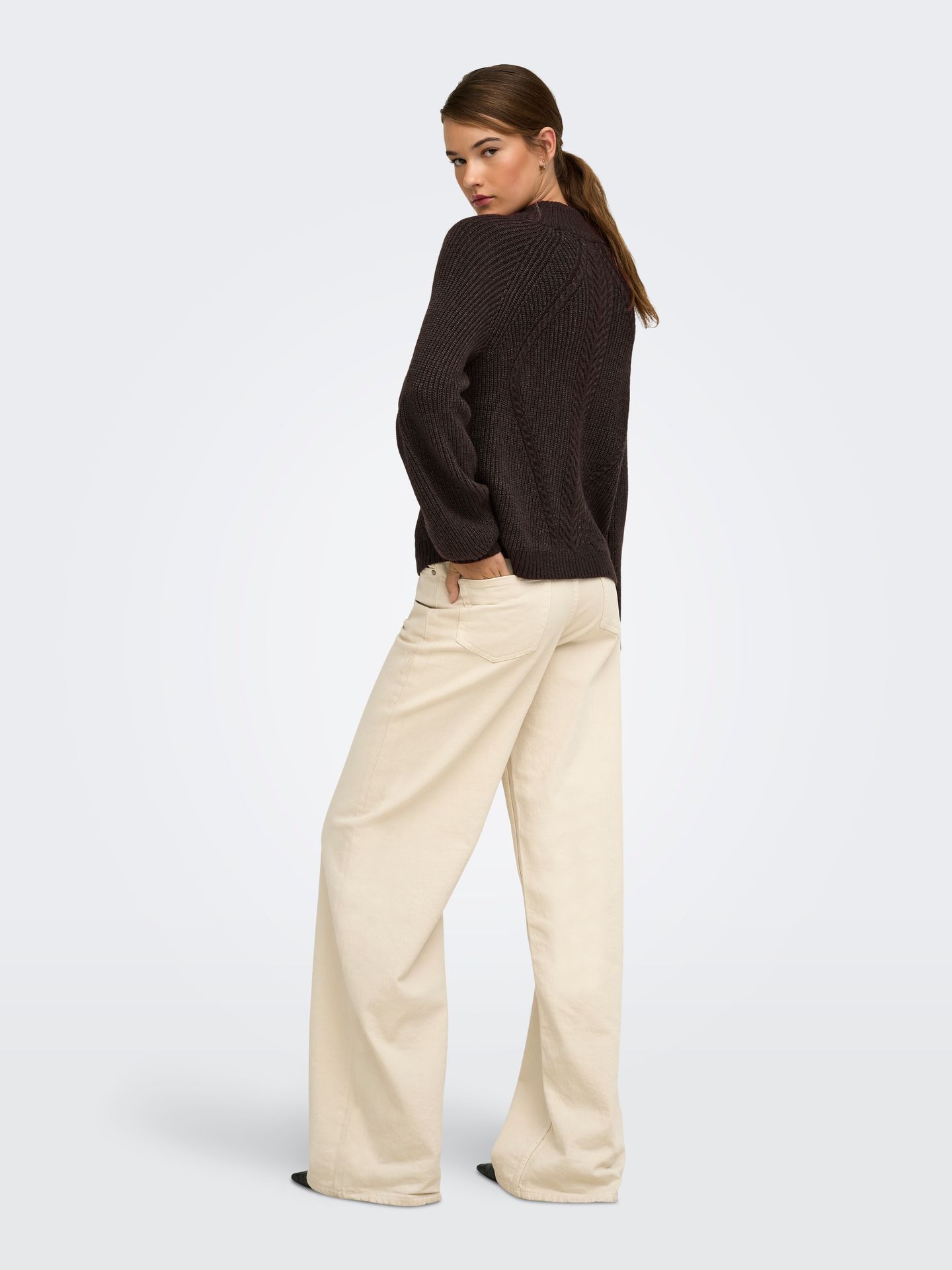 Only ONLKATIA LS DETAIL HIGHNECK KNT Chocolate Torte/CLOUD DANCER 2900172123041
