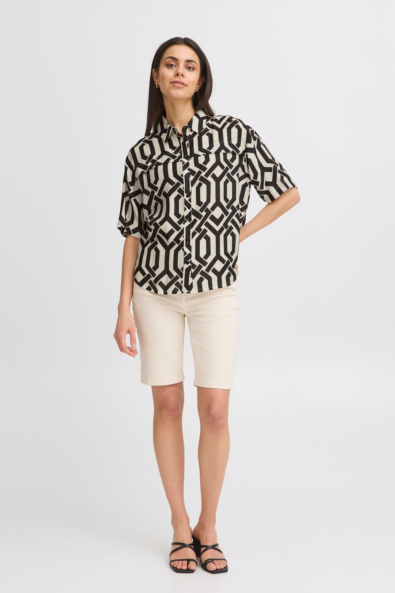 Fransa FRARIANA SH 5 Whisper White Black 2900152186035 Fransa FRARIANA SH 5 Whisper White Black 2900152186035