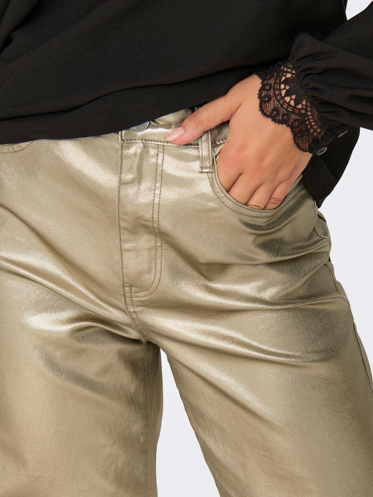 Only ONLJUICY-VIV HW W METAL COATED PANT Gold Colour 2900152438028