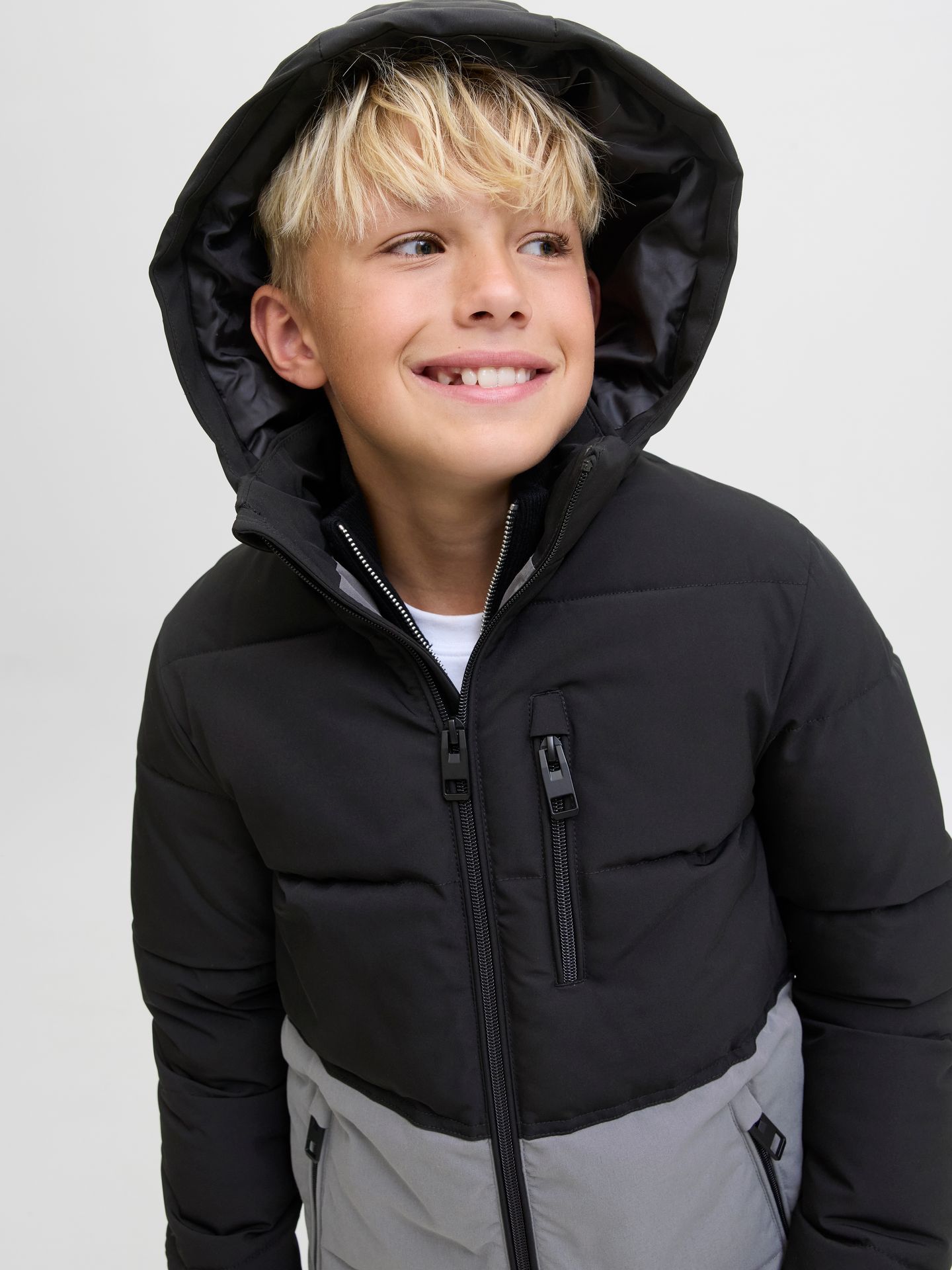 Jack & Jones JJEOWEN PUFFER SN JNR Castlerock/BLACK BLOCKING 2900152552045