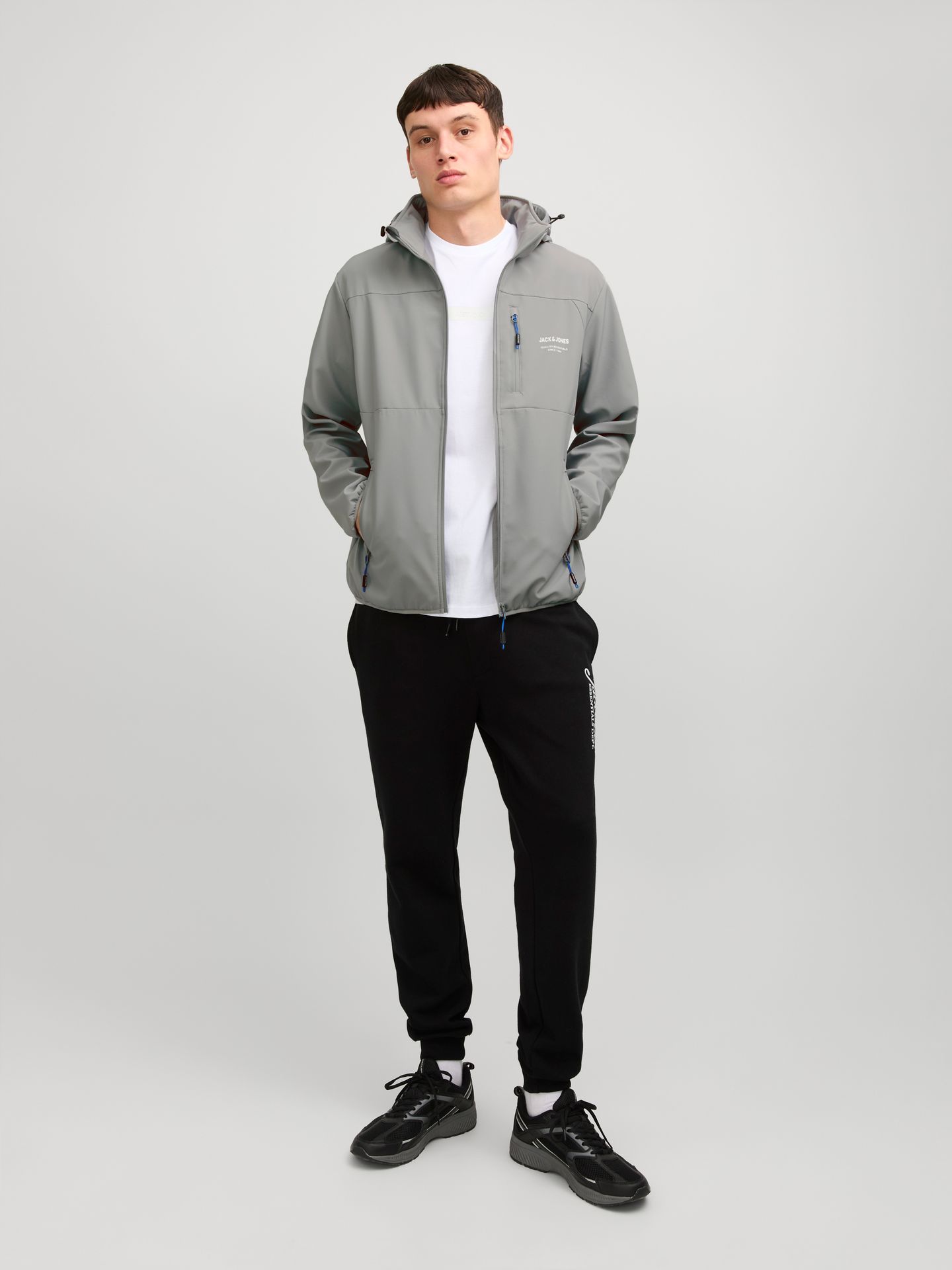 Jack & Jones JJTHEO SOFTSHELL JACKET Ultimate Grey 00111374-EKA26011400002570