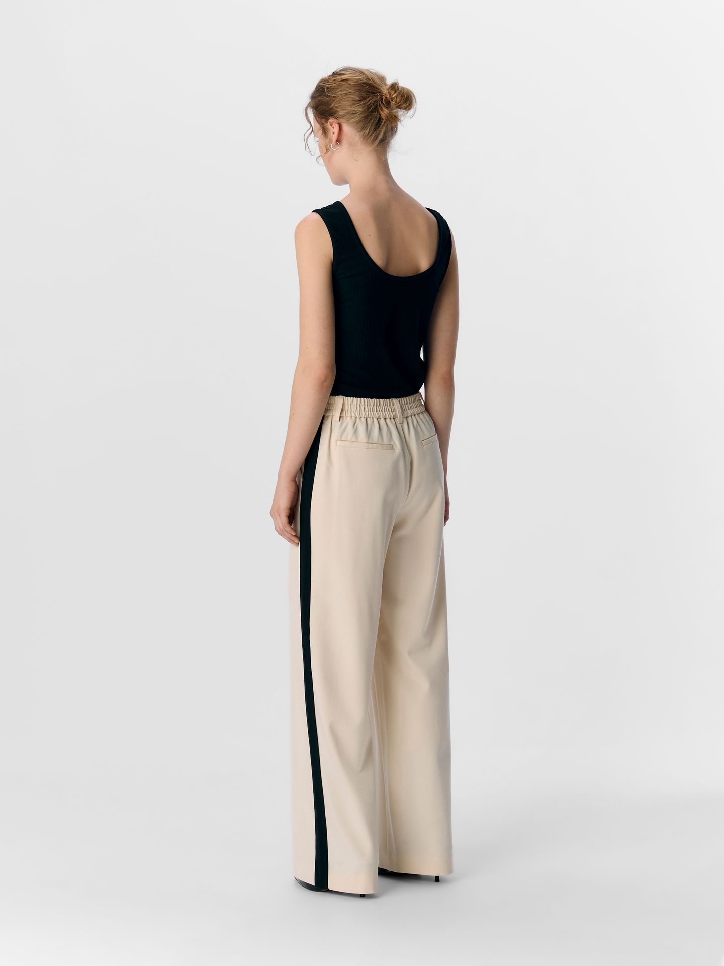 Object OBJLISA WIDE PANT AOP NOOS Sandshell/Black track col 2900154457027