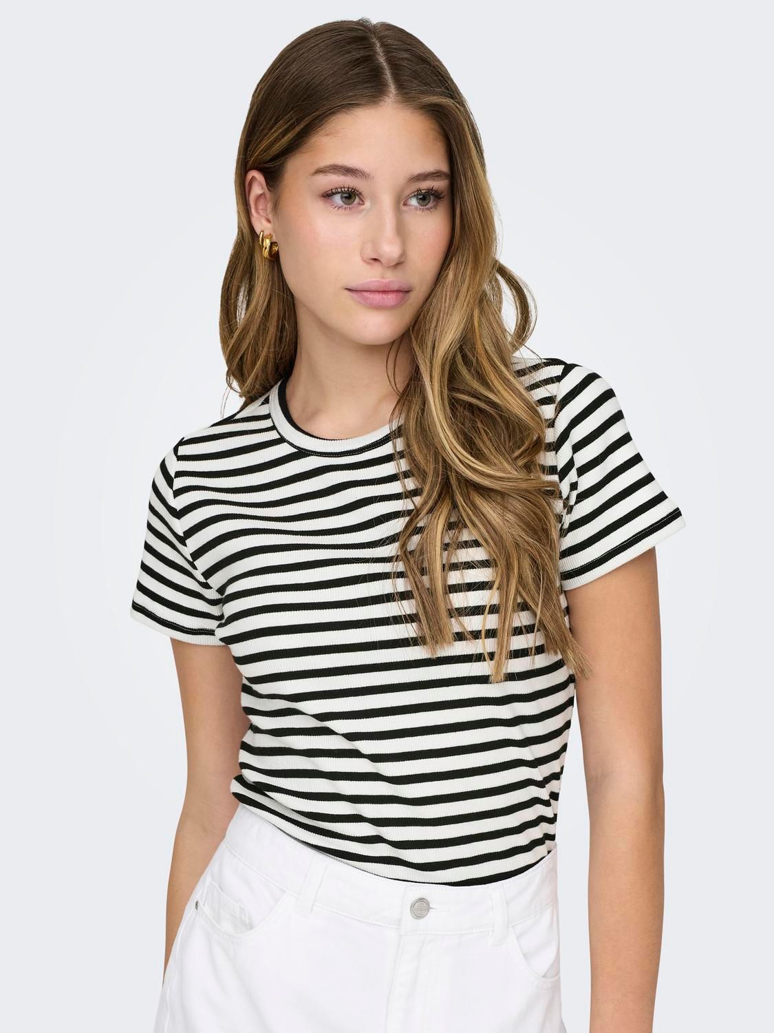 JDY JDYSOLAR S/S O NECK TOP JRS NOOS Cloud Dancer/2024 BRODERIE ANGLAISE 2900153532022