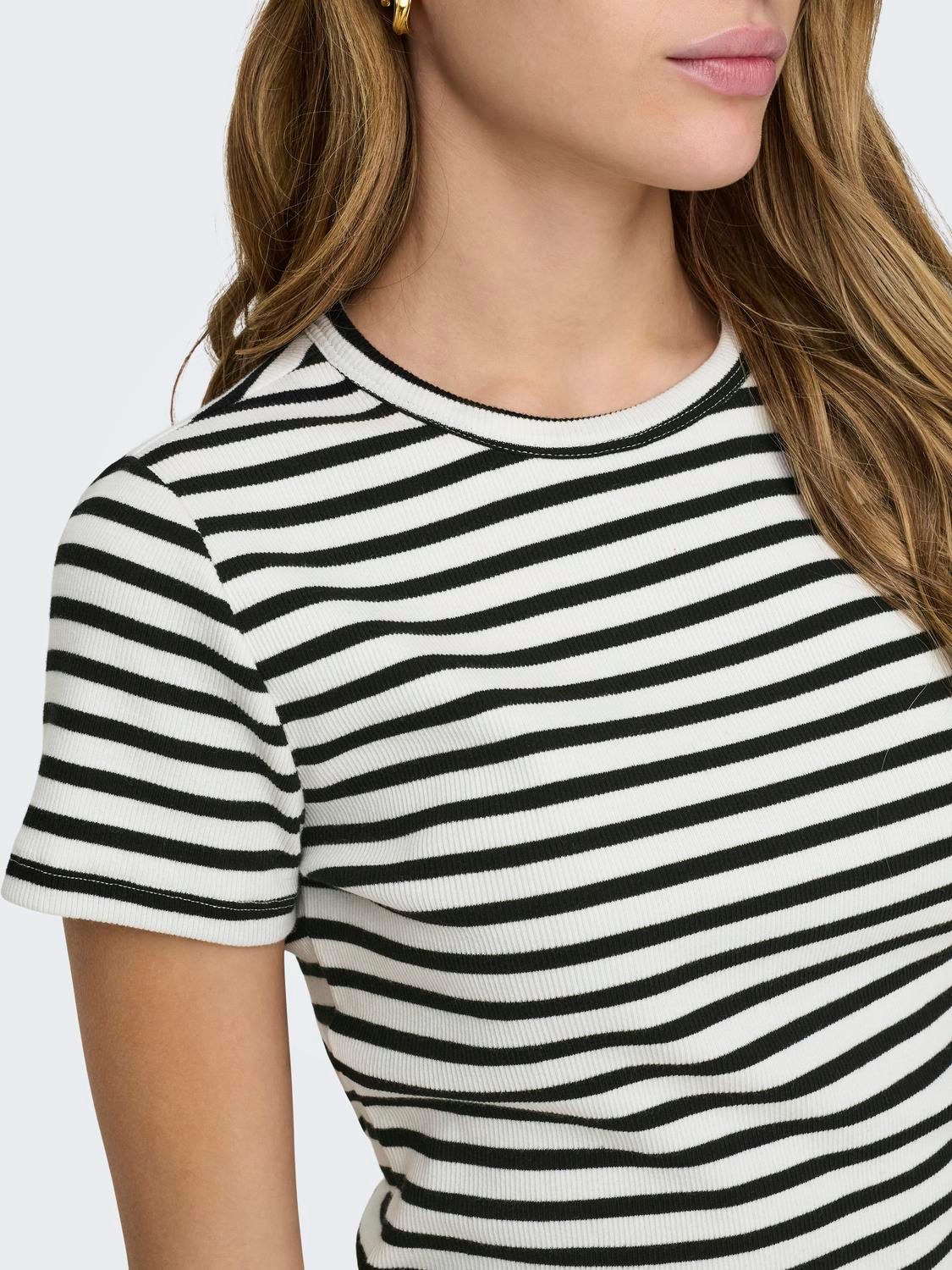 JDY JDYSOLAR S/S O NECK TOP JRS NOOS Cloud Dancer/2024 BRODERIE ANGLAISE 2900153532022