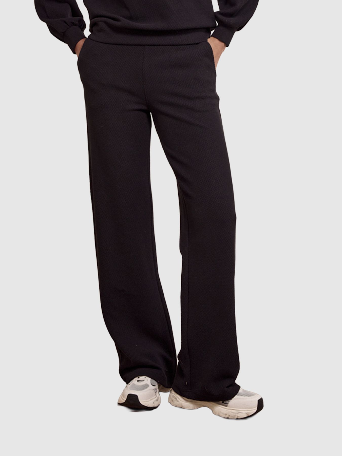 Tramontana Structured Wide-Leg Trousers Black 009000 2900154094048