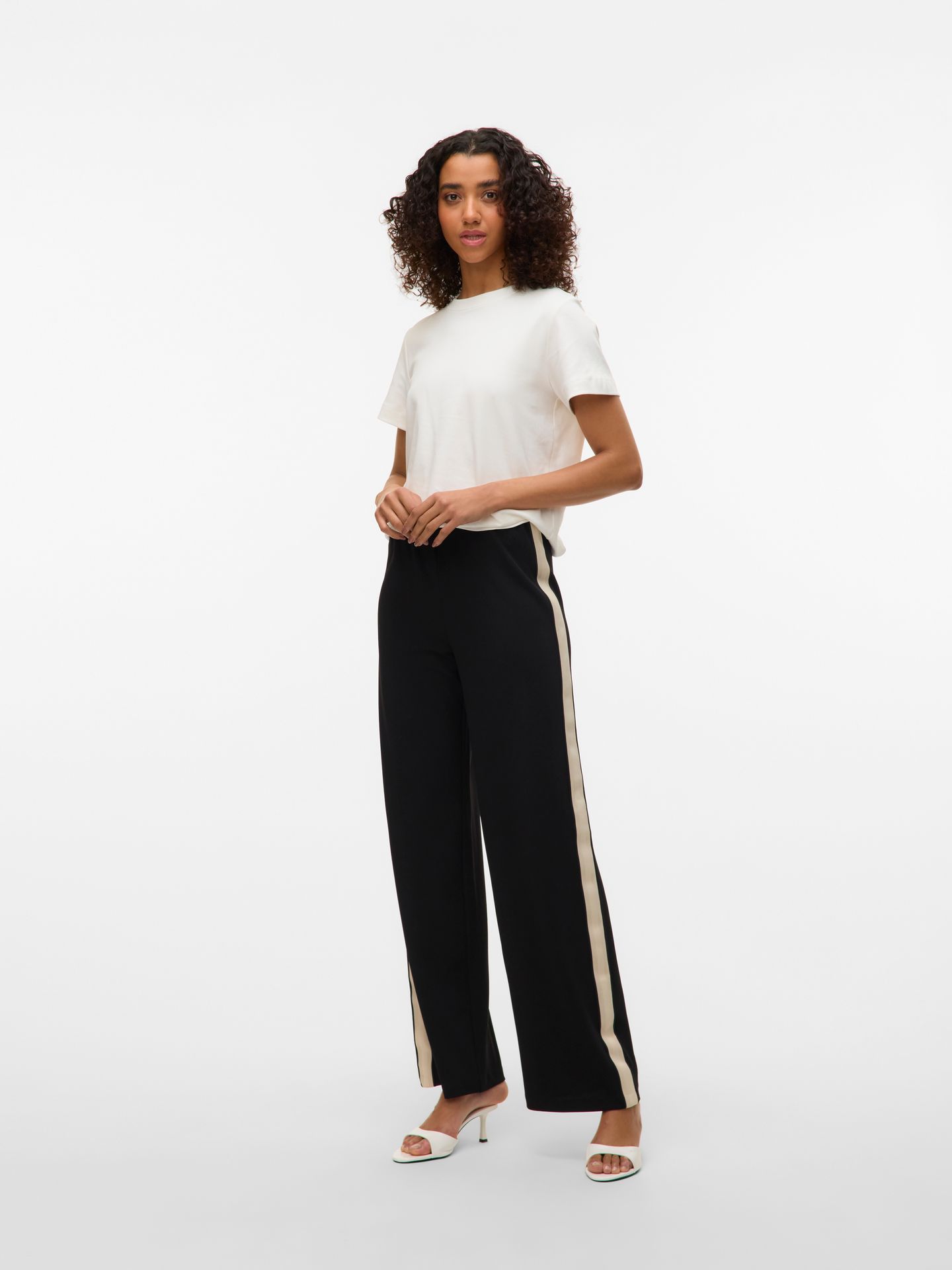 Vero Moda VMBERLIN MW WIDE PANEL PANT NOOS Black/COATED 2900154390034