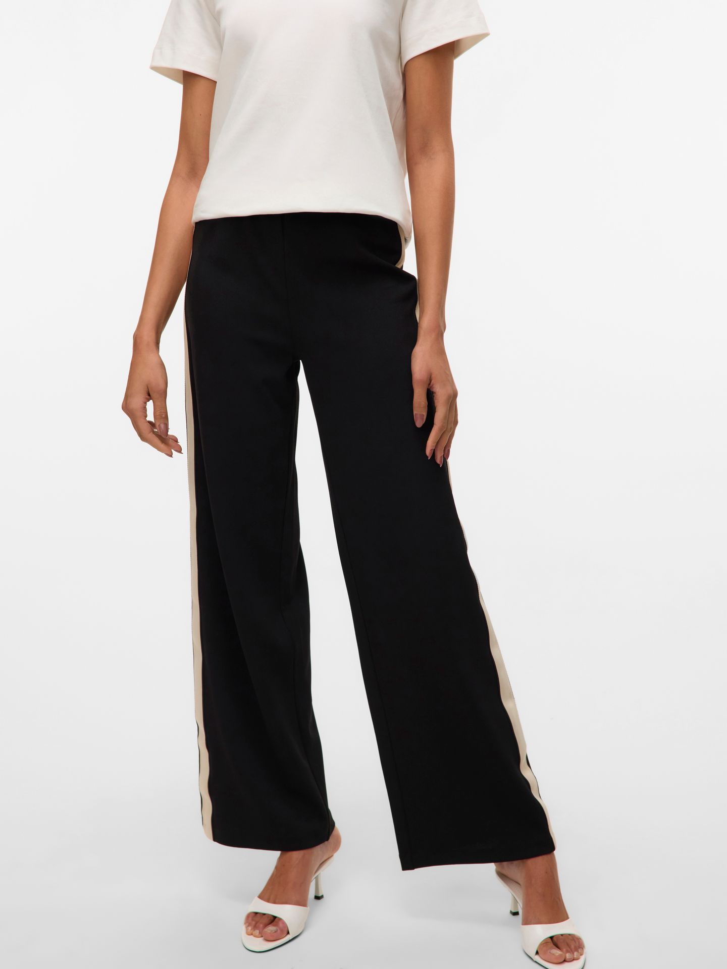 Vero Moda VMBERLIN MW WIDE PANEL PANT NOOS Black/COATED 2900154390034