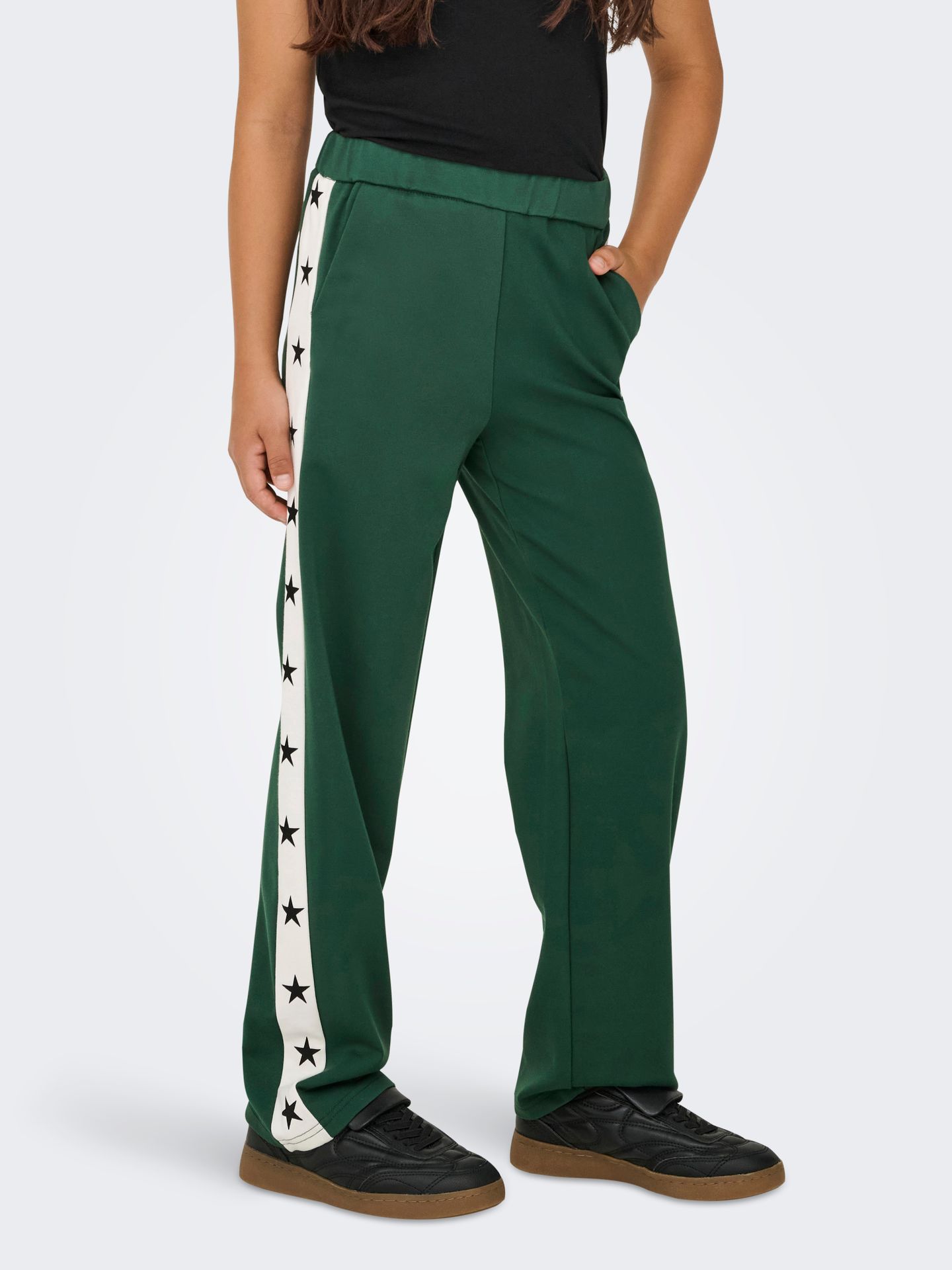 Kids Only KOGPOPTRASH LIFE ICON WIDE PANT CS Pineneedle/White Panel/Black Stars 2900158430026