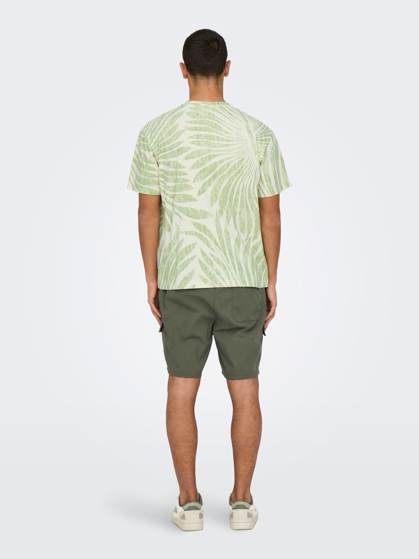 Only & Sons ONSZEKE LIFE REG WASHED SS AOP TEE Egret/LEAF 2900154606043