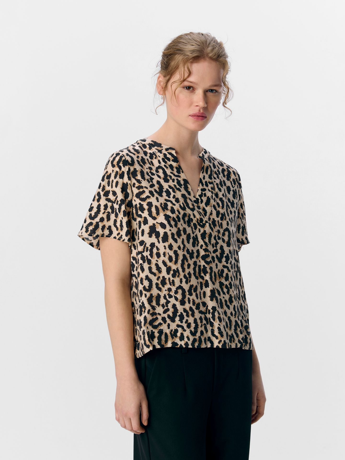 OBJECT OBJKARINA S/S RE V-NECK TOP NOOS Sandshell/Black 2900154626010