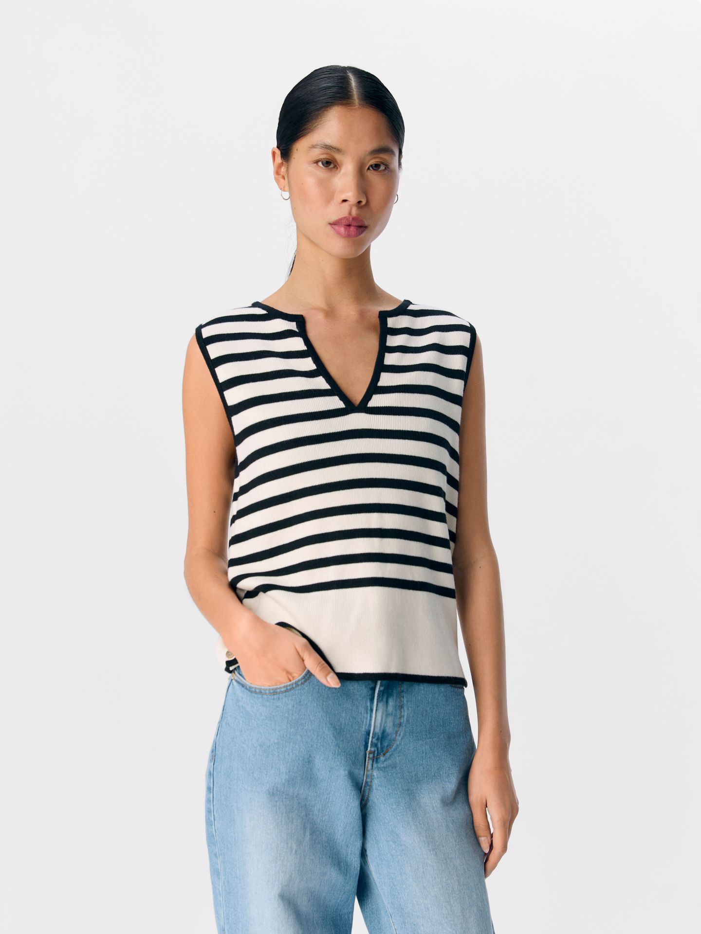 Object OBJVIVA RE S/L KNIT TOP 138 Sandshell/Black flower 00112288-EKA22000400000005