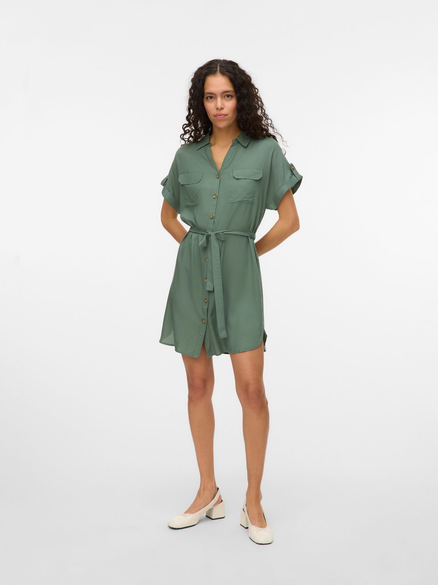 Vero Moda VMBUMPY SS SHORT SHIRT DRESS WVN GA Laurel Wreath 00112292-EKA26011400000256