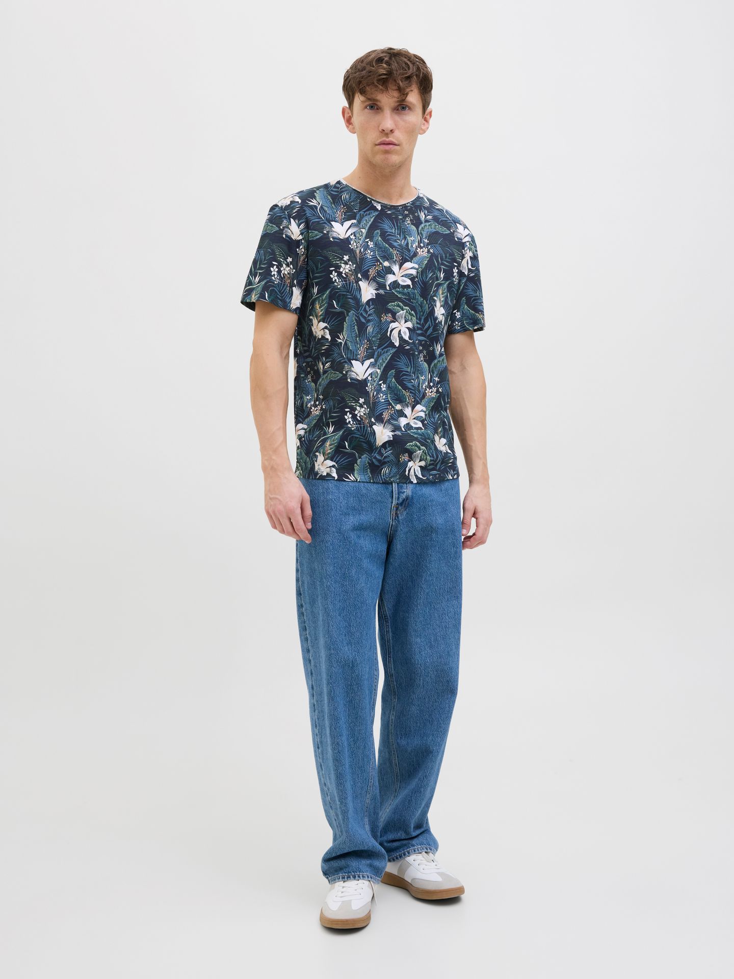 Jack & Jones JJEBRYAN AOP TEE S/S O-NECK SN Sky Captain 2900154704039