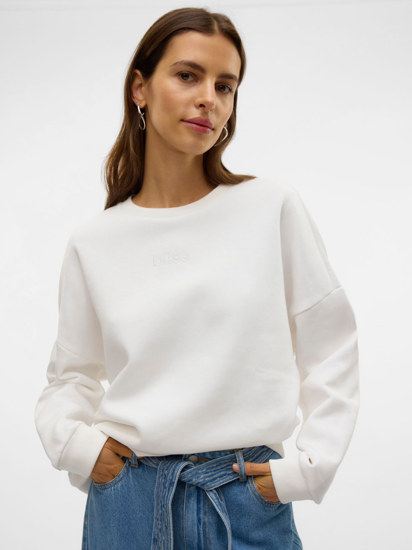 Vero Moda VMPERNILLE BEA LS SWEAT BOX JRS Snow White/Lemonade 2900154710023