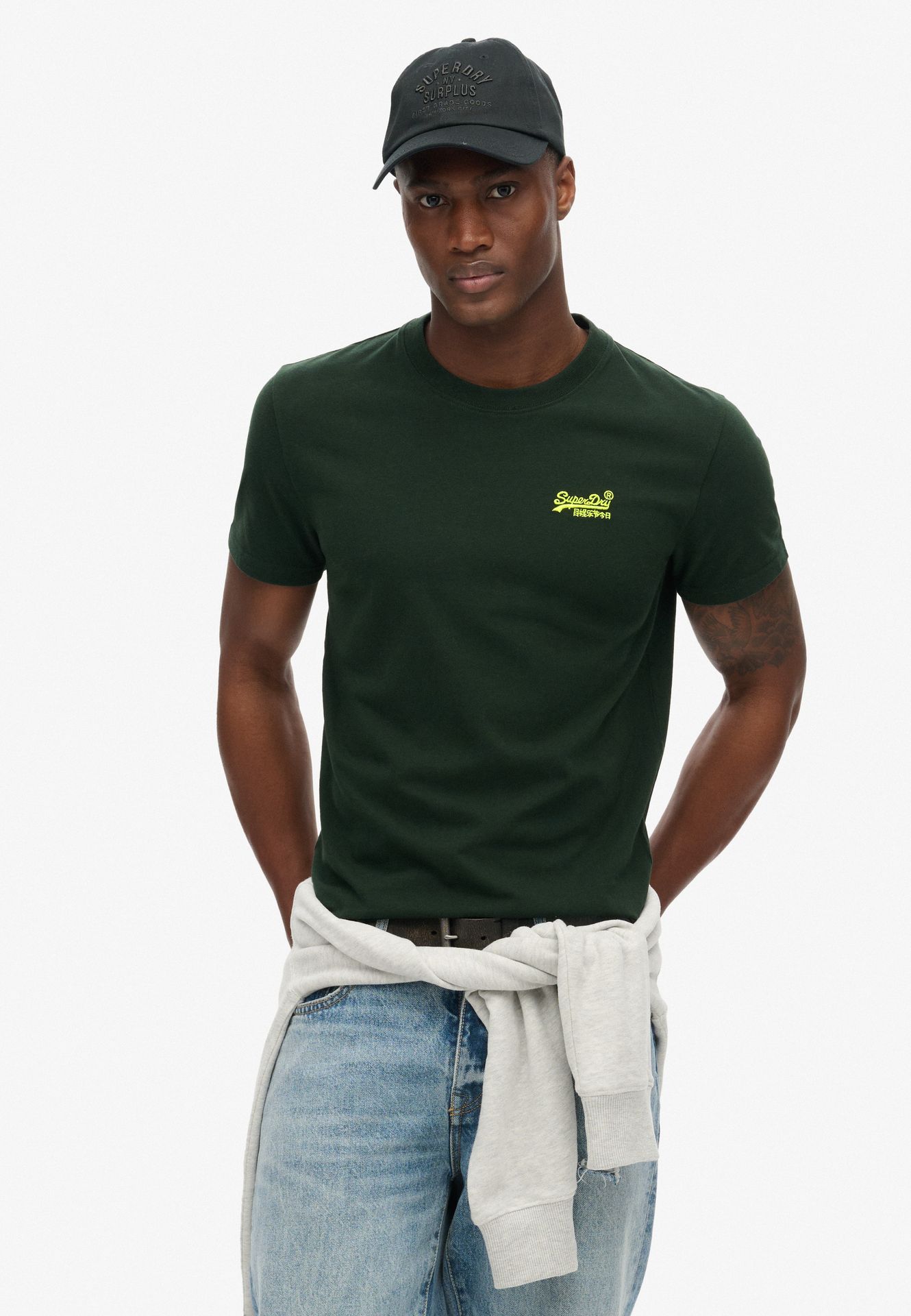 Essential logo emb tee