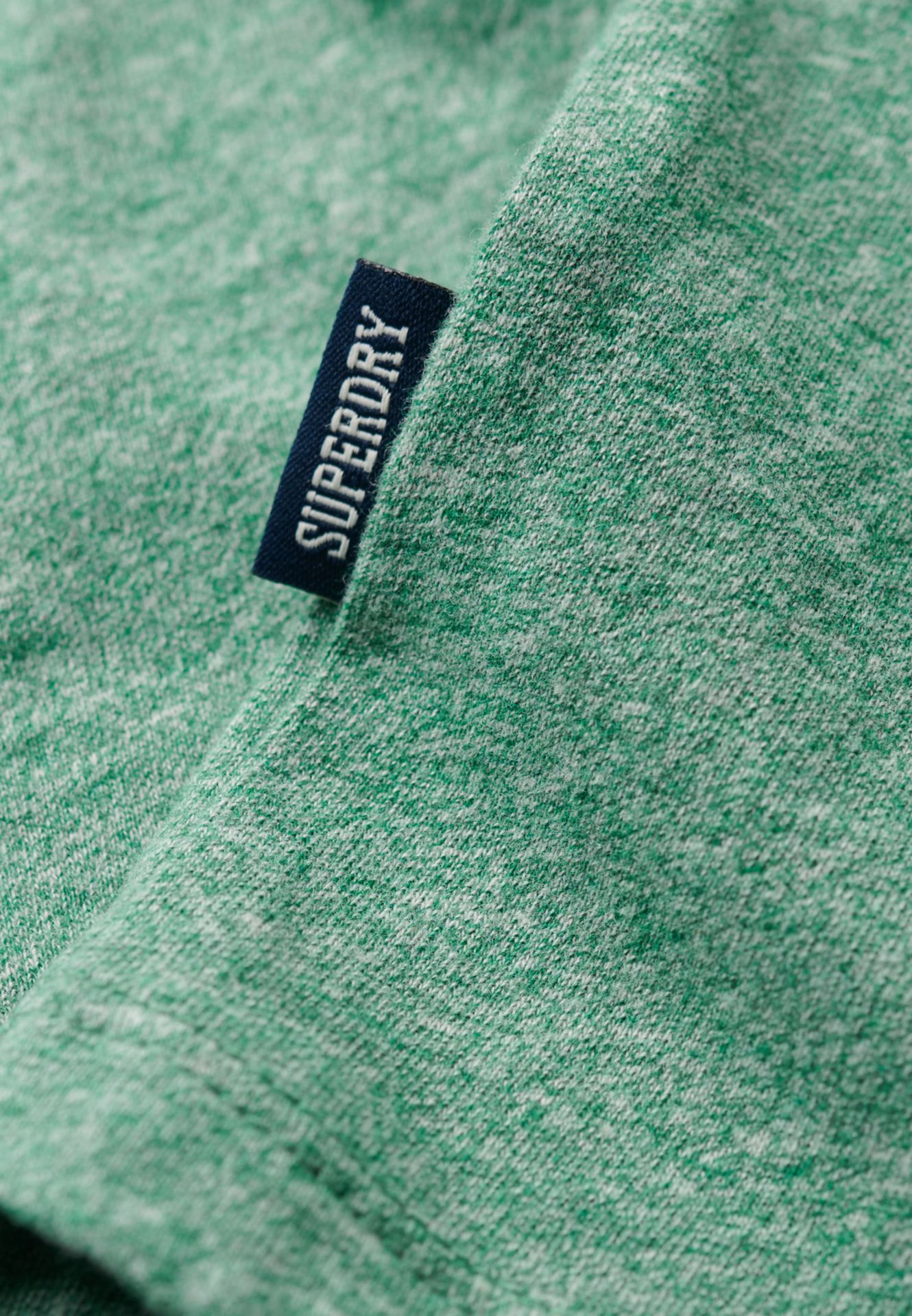 Superdry Essential logo emb tee BRIGHT GREEN 2900155933094 Superdry Essential logo emb tee BRIGHT GREEN 2900155933094