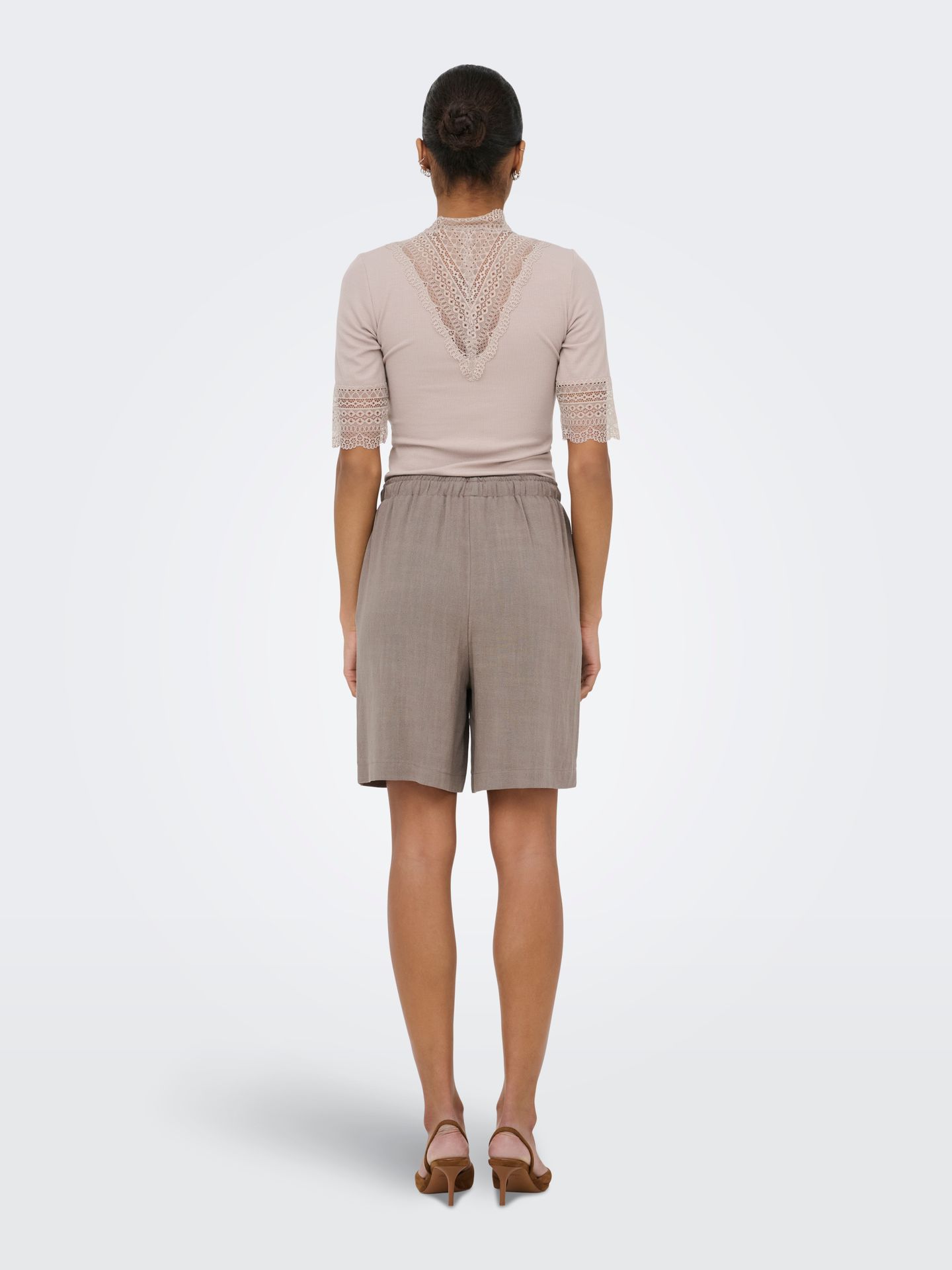 Only ONLSIESTA MW PULL-UP LIN BL SHORTS Walnut 2900166153016