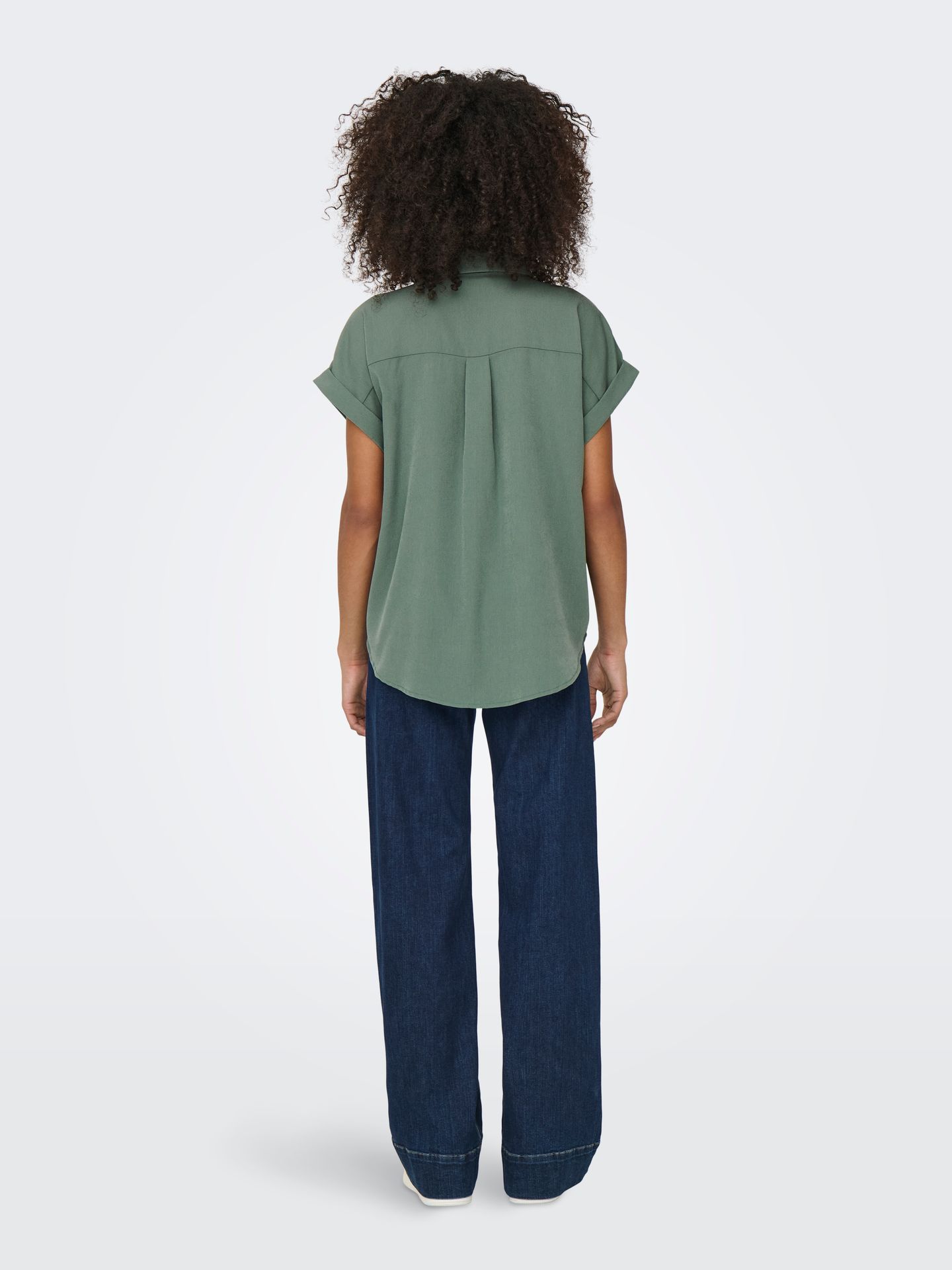 Only ONLHANNOVER LIFE S/S SHIRT WVN NOOS Laurel Wreath 2900154874039