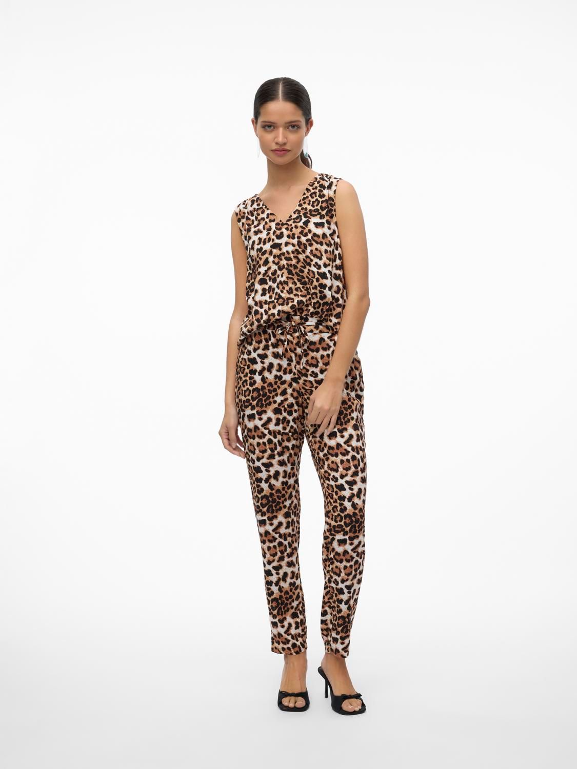 Vero Moda VMEASY JOY S/L V-NECK TOP WVN GA Tan/Leo 2900154971035