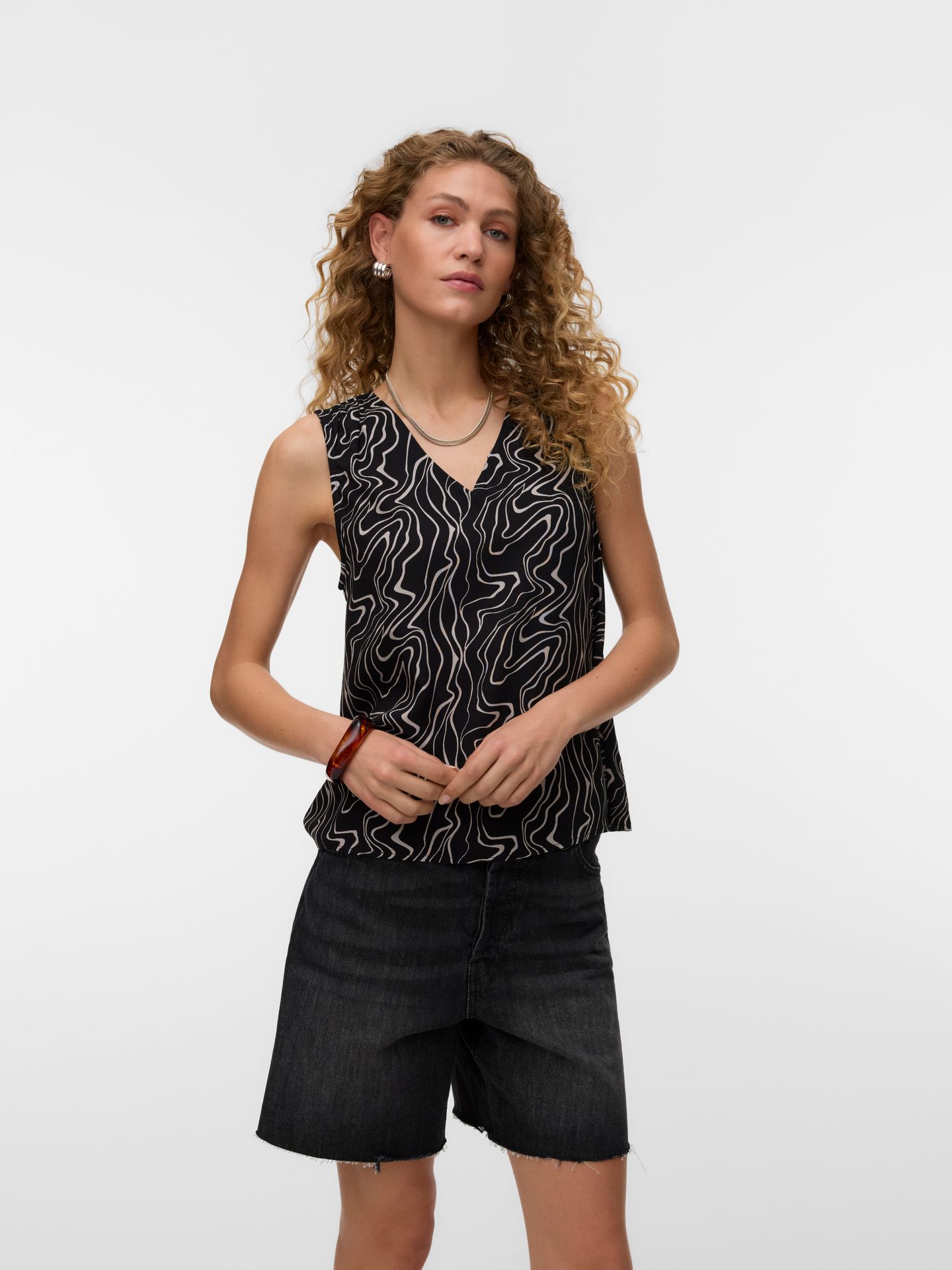 Vero Moda VMEASY JOY S/L V-NECK TOP WVN GA Black/Dana 2900166158035