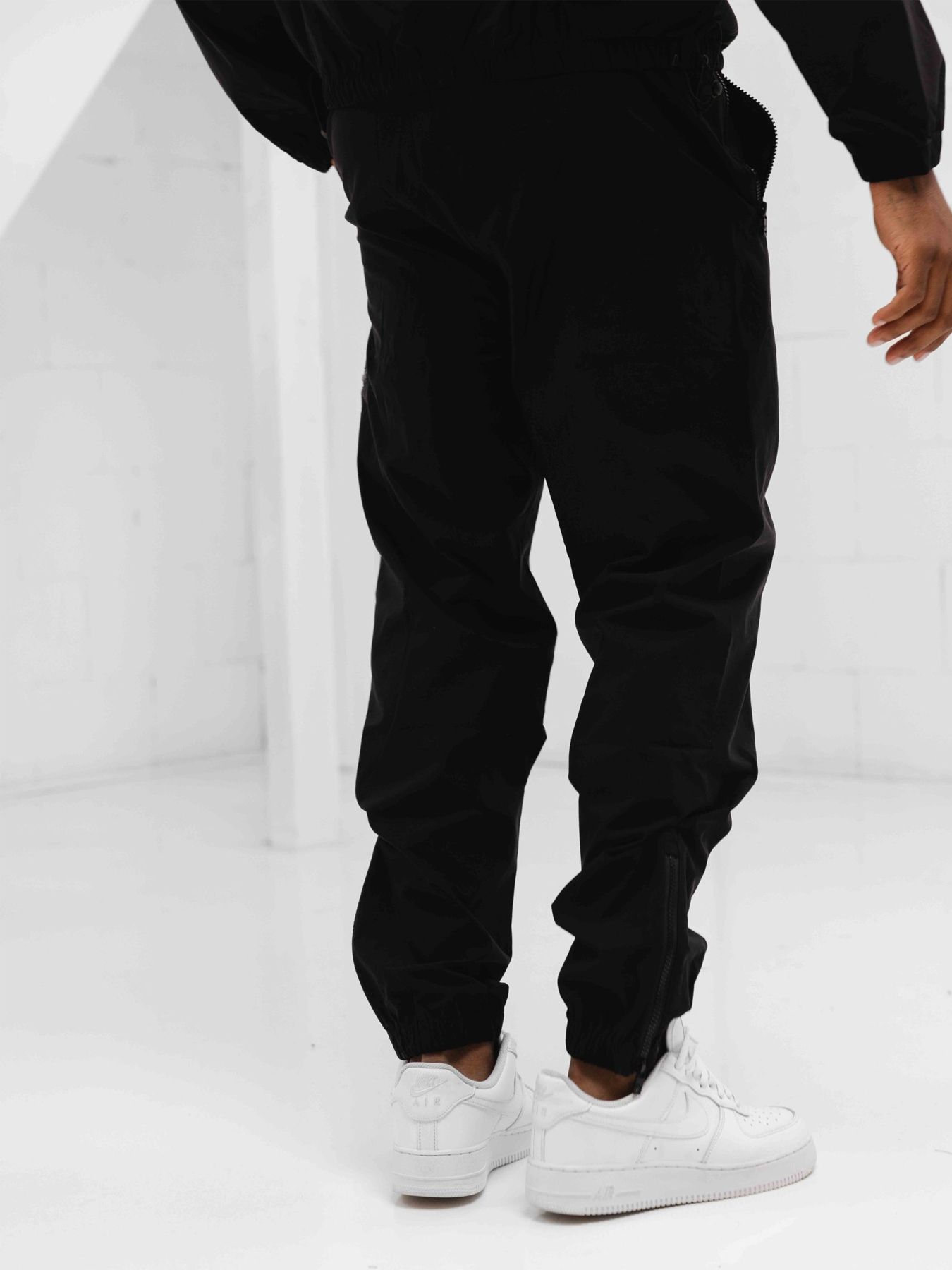 Black Bananas Initial tech sweatpants Black 2900155090049 Black Bananas Initial tech sweatpants Black 2900155090049
