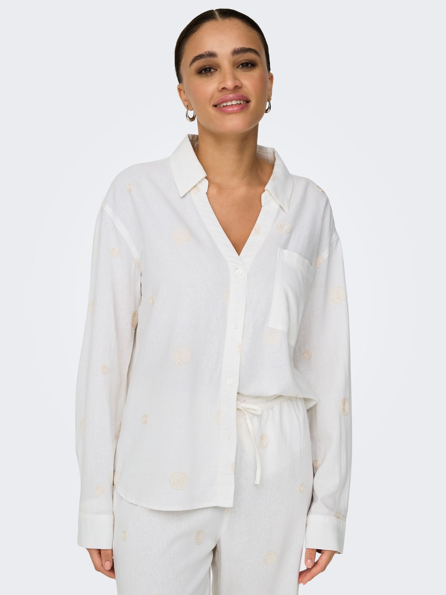 Only ONLCARO L/S LINEN BL EMB SHIRT CC P Bright White/HEART 2900155256018