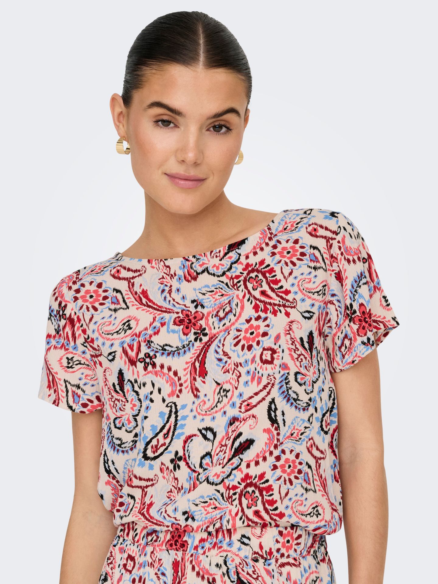 JDY JDYBREEZE LIFE S/S TOP WVN Sandshell/MULTI PAISLEY 2900155634014