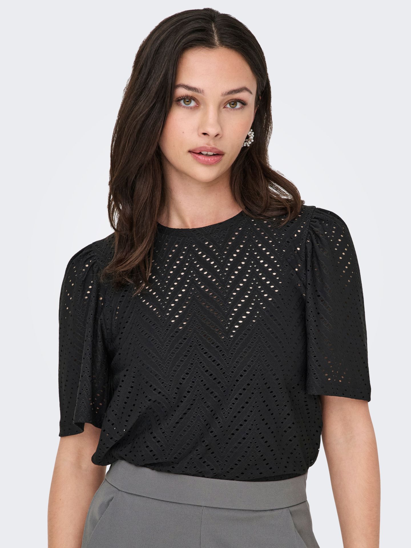 JDY JDYCARLA CATHINKA S/S TOP JRS NOOS Black 2900155660051