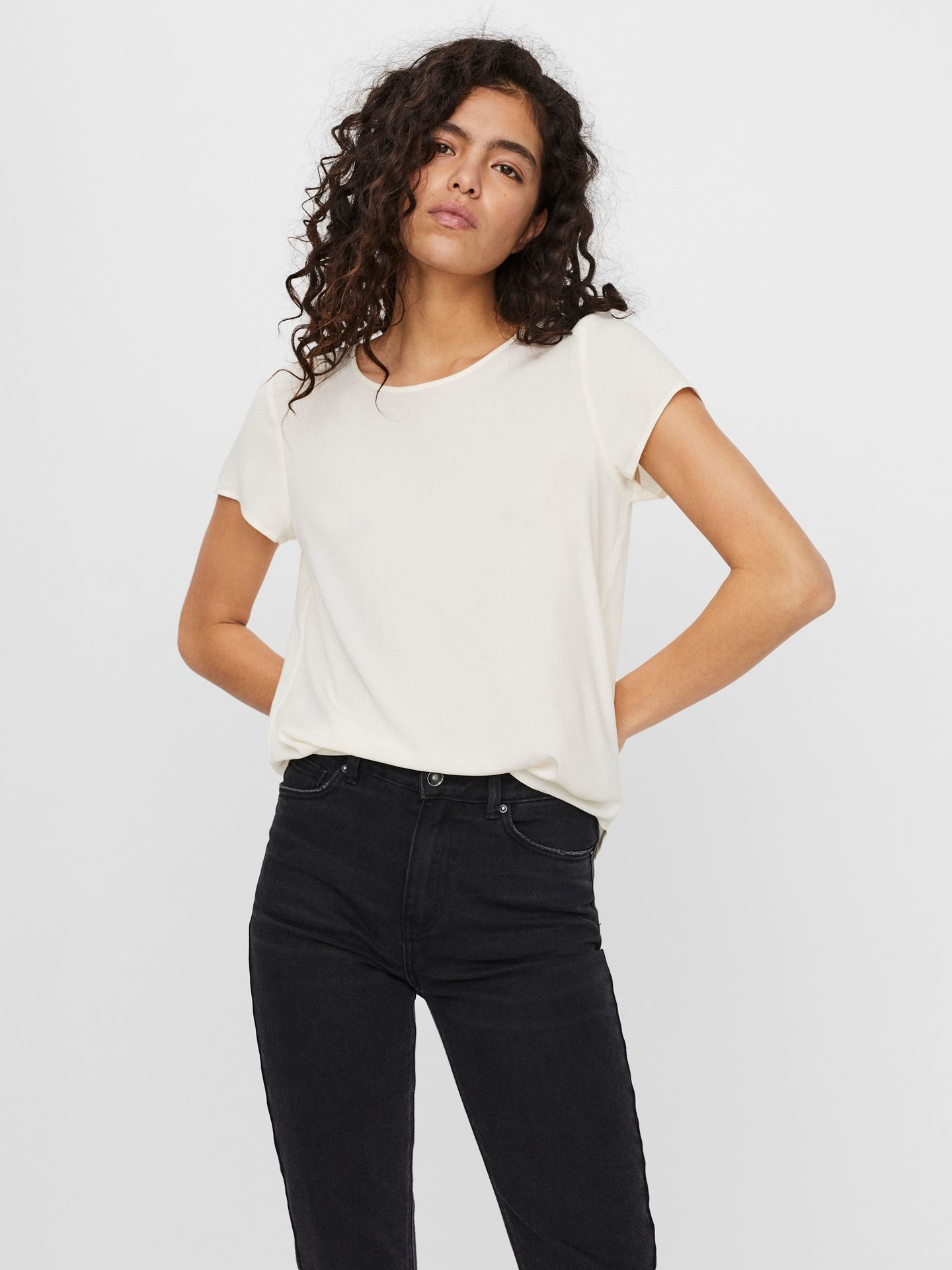 Vero Moda VMBECCA PLAIN SS TOP WVN NOOS Snow White 00112879-EKA26011400000350