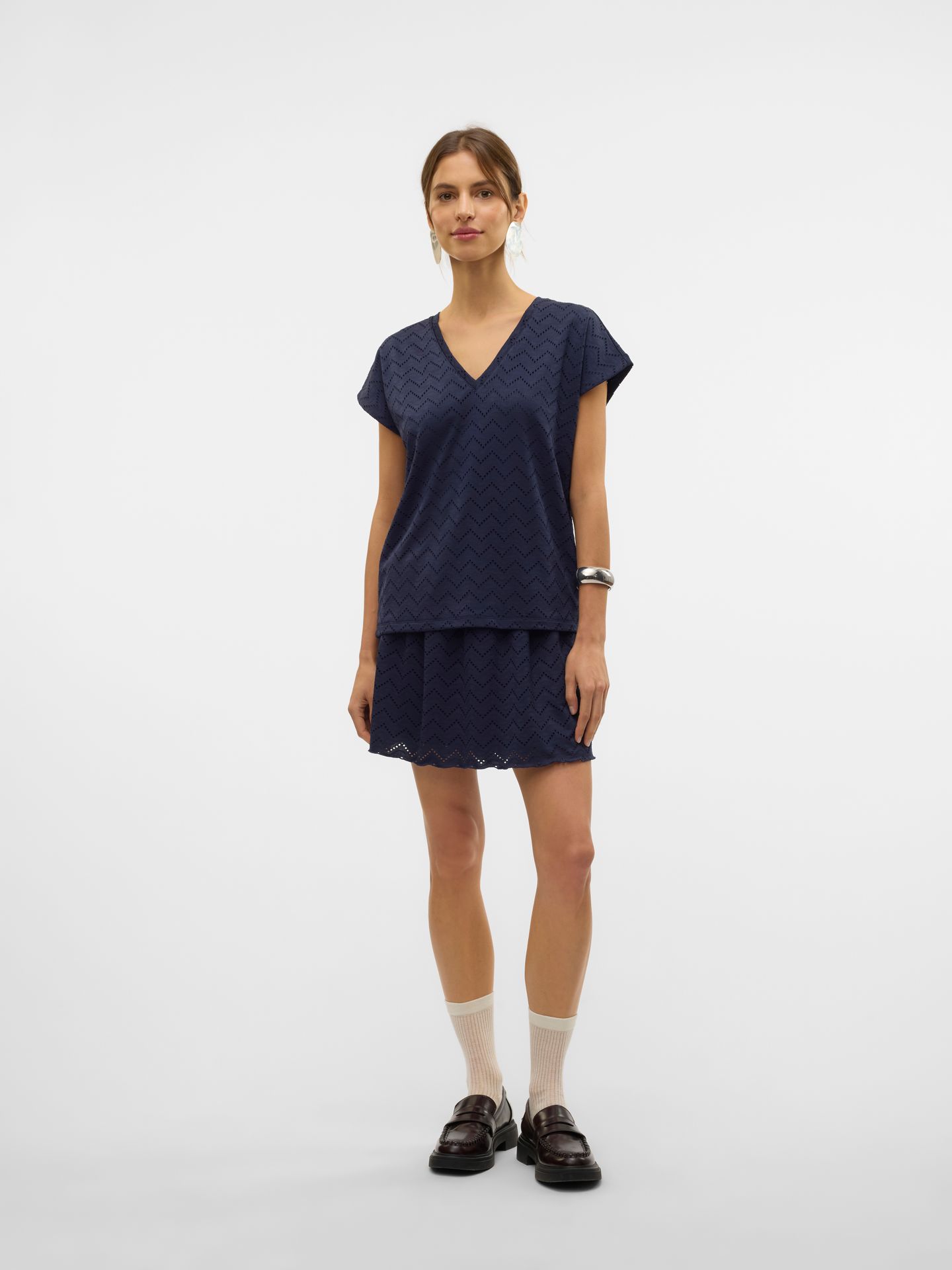 Vero Moda VMTHAS SS V-NECK TOP JRS GA VO Navy Blazer 2900155844017 Vero Moda VMTHAS SS V-NECK TOP JRS GA VO Navy Blazer 2900155844017