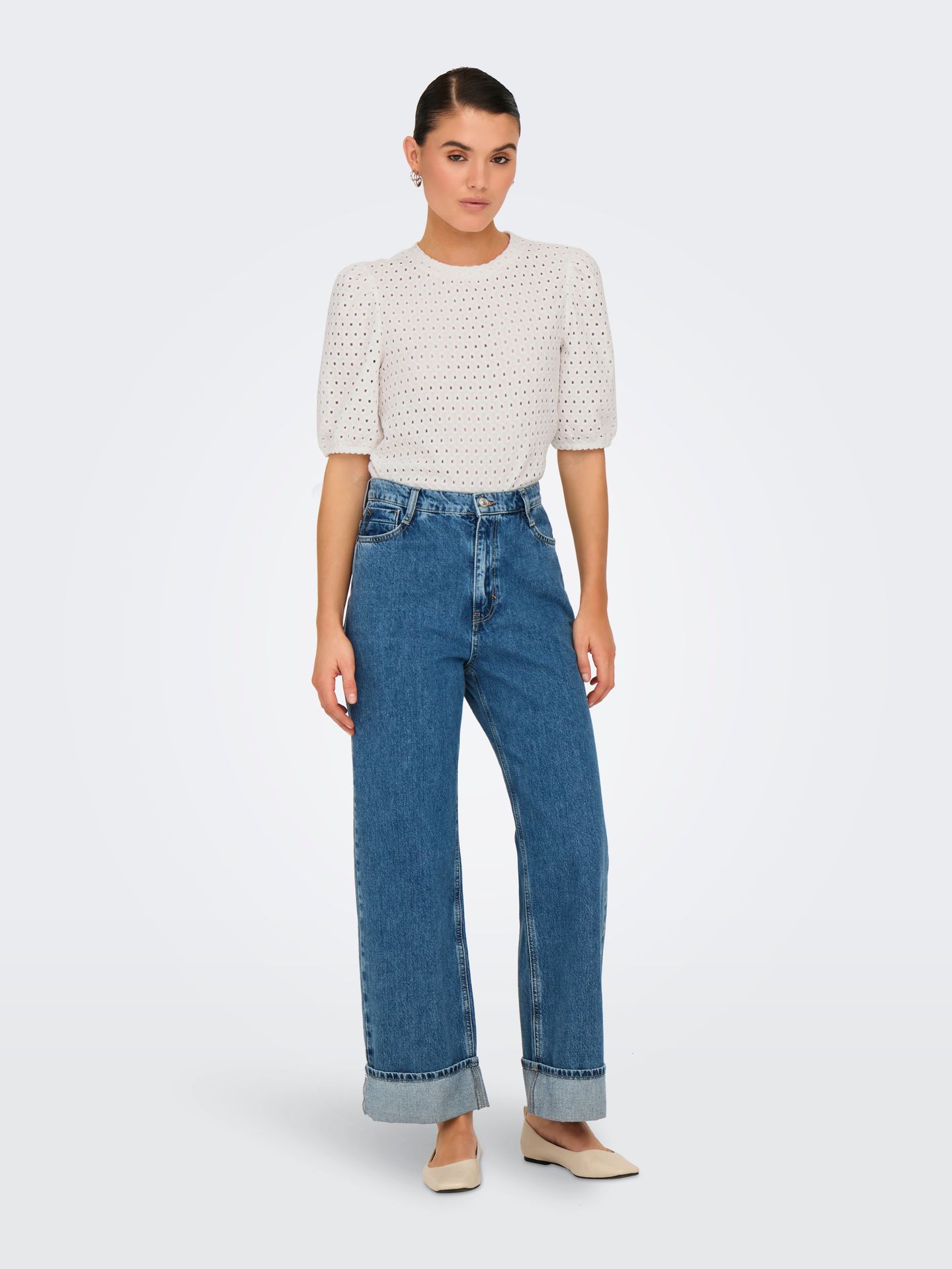 Only ONLELISA S/S O-NECK TOP BOX JRS Cloud Dancer 2900155862011 Only ONLELISA S/S O-NECK TOP BOX JRS Cloud Dancer 2900155862011