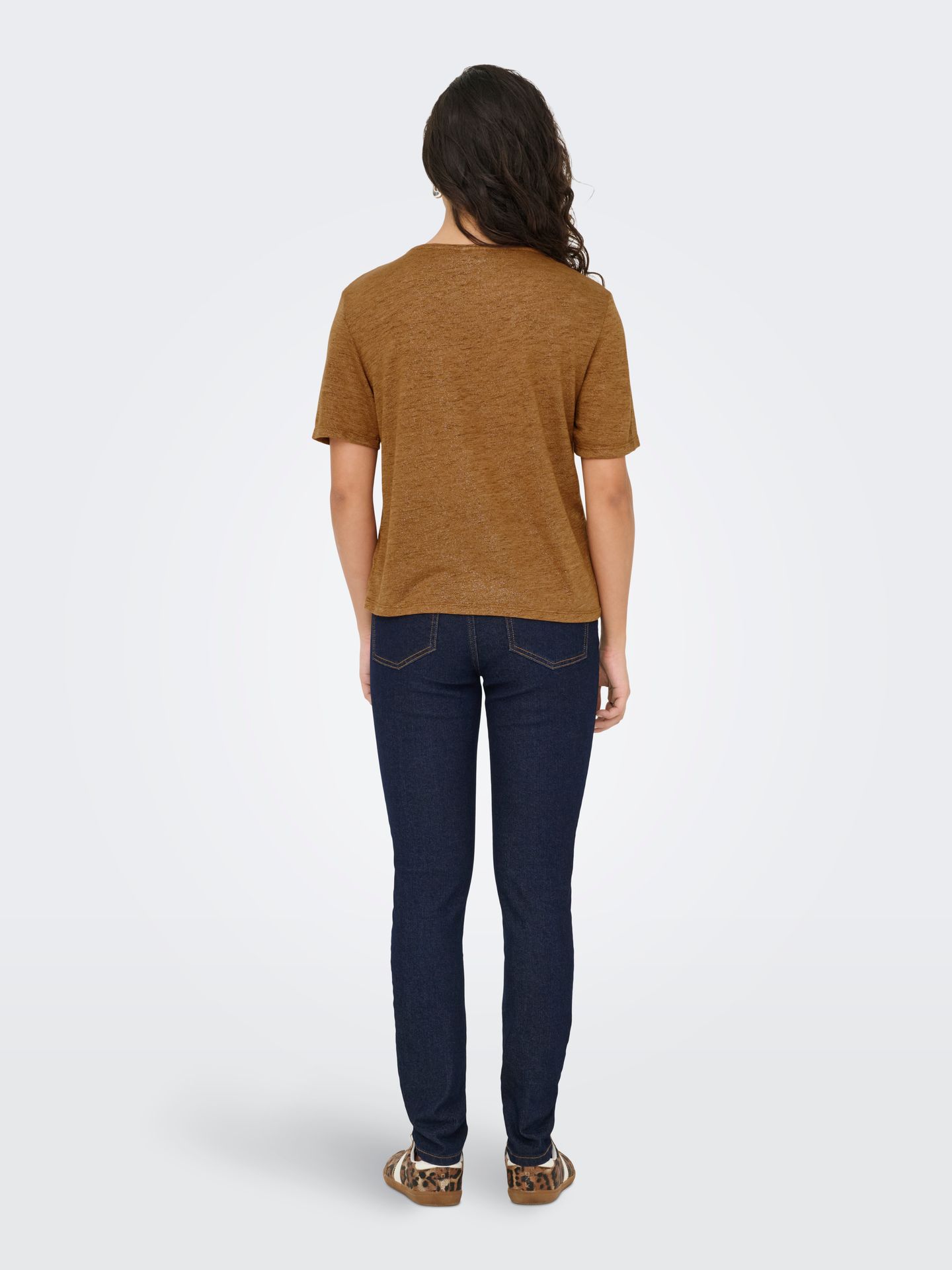 JDY JDYCAMILLE S/S V-NECK GLITTER TOP J Argan Oil/GLITTER 2900155867047 JDY JDYCAMILLE S/S V-NECK GLITTER TOP J Argan Oil/GLITTER 2900155867047