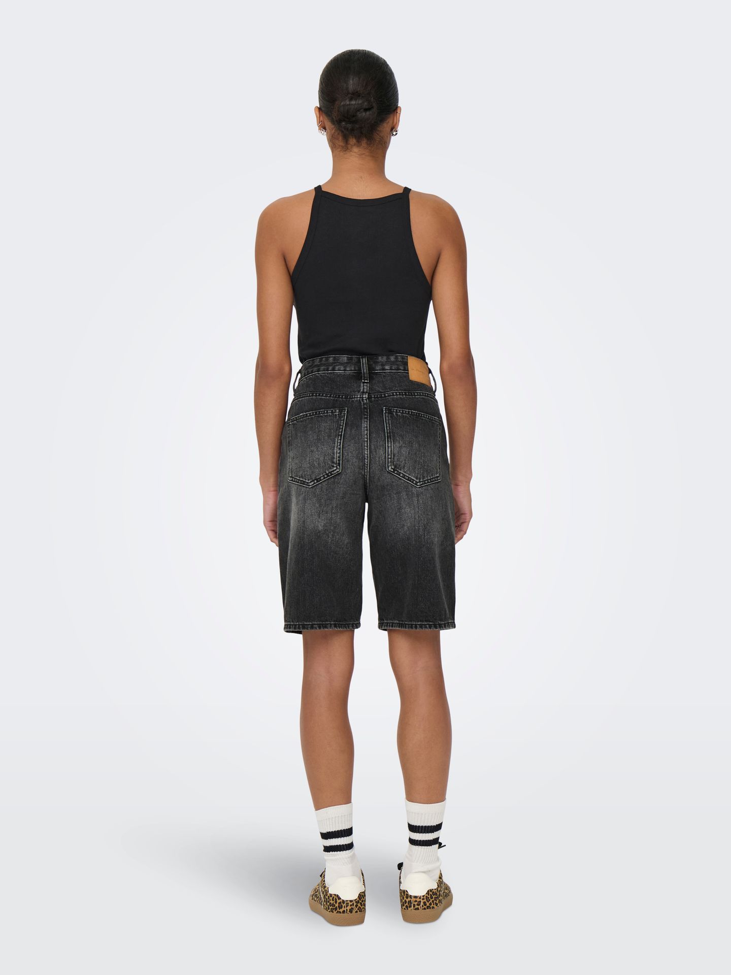 Only ONLSONNY HW WIDE DNM SHORTS NOOS Washed Black 2900155987042