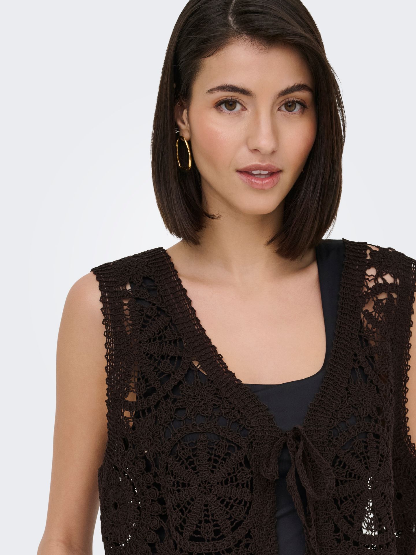 JDY JDYVIC S/L V-NECK TIE VEST KNT Chocolate Torte 2900165957011