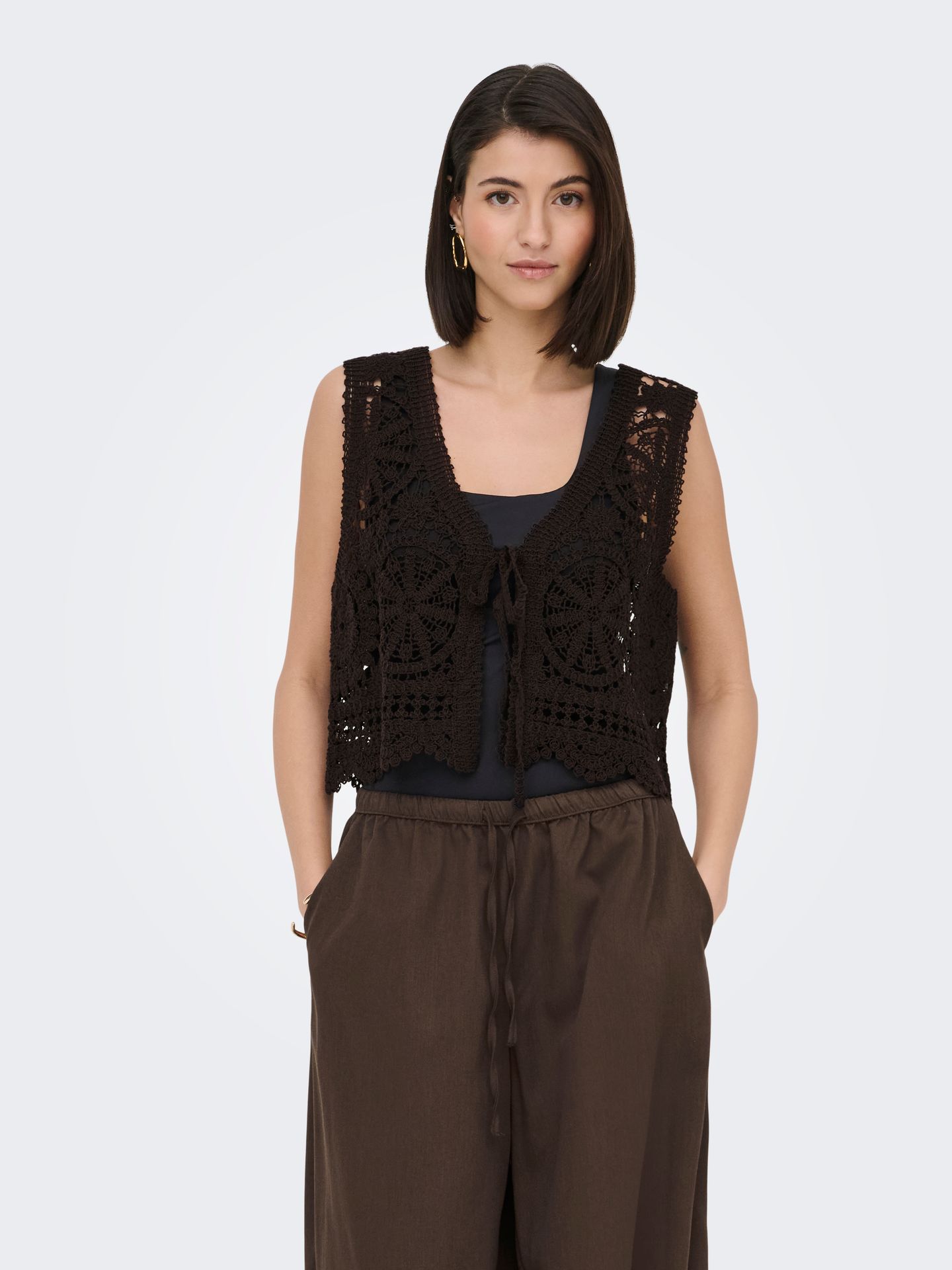 JDY JDYVIC S/L V-NECK TIE VEST KNT Chocolate Torte 2900165957011