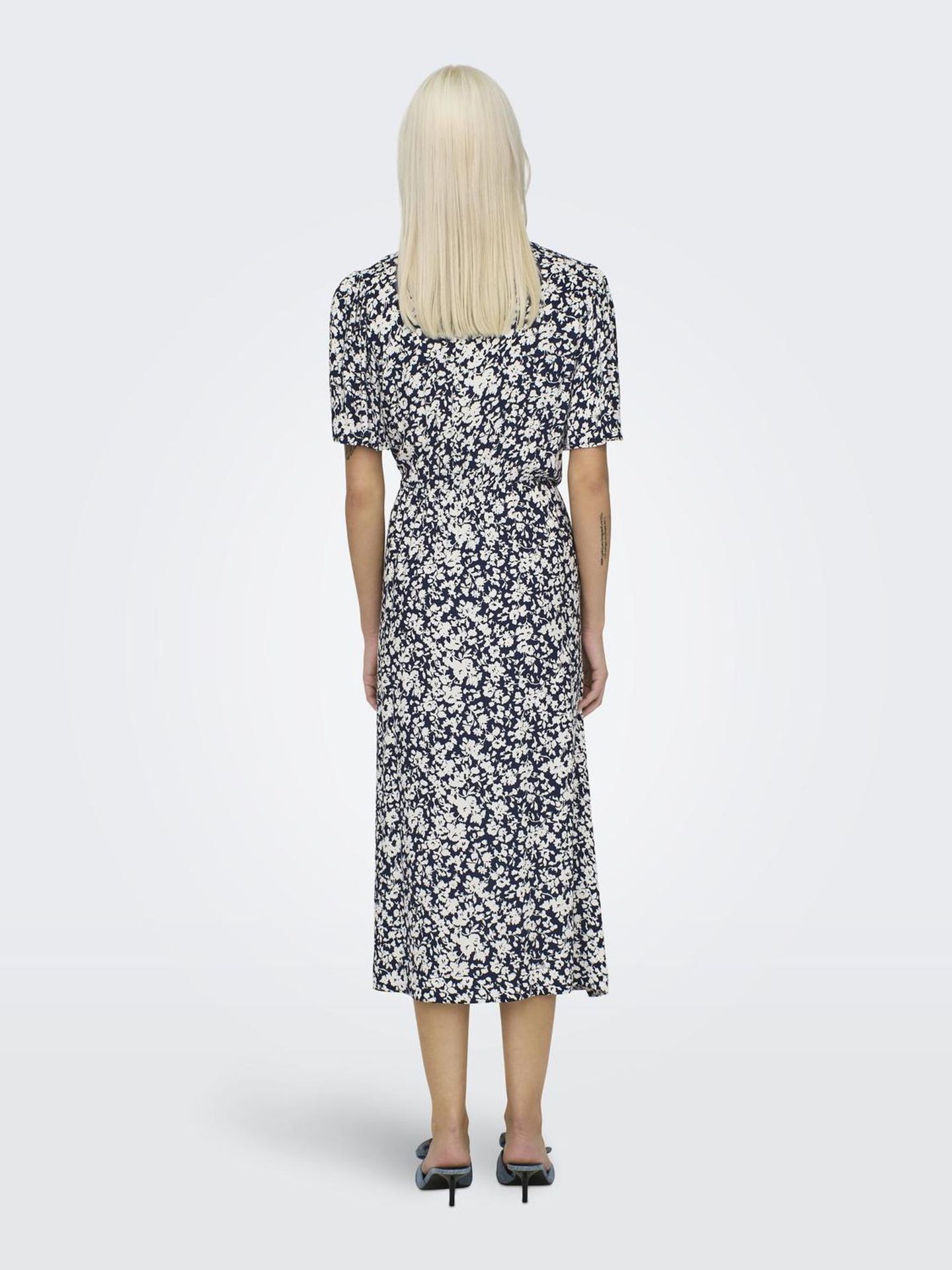 Only ONLHALIA LIFE S/S MIDI DRESS WVN NO Night Sky/CAROLINE FLOWER 2900156206012
