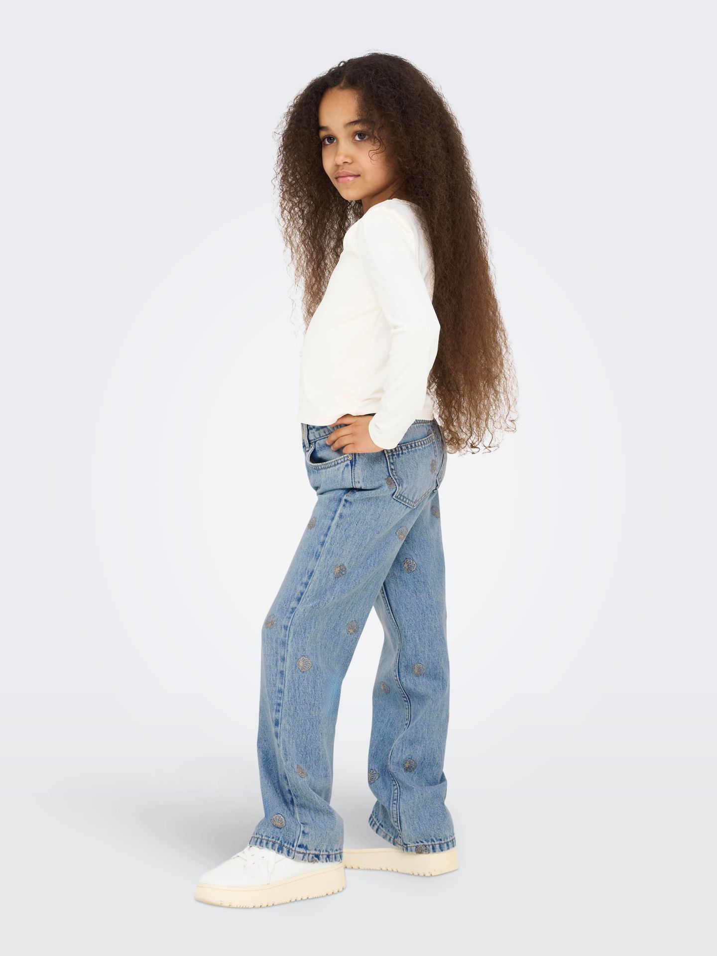 Only KOGJUICY HW WIDE LEG SEASHELL DNM Light Blue Denim/GLITTER SEASHELLS 2900156222050 Only KOGJUICY HW WIDE LEG SEASHELL DNM Light Blue Denim/GLITTER SEASHELLS 2900156222050