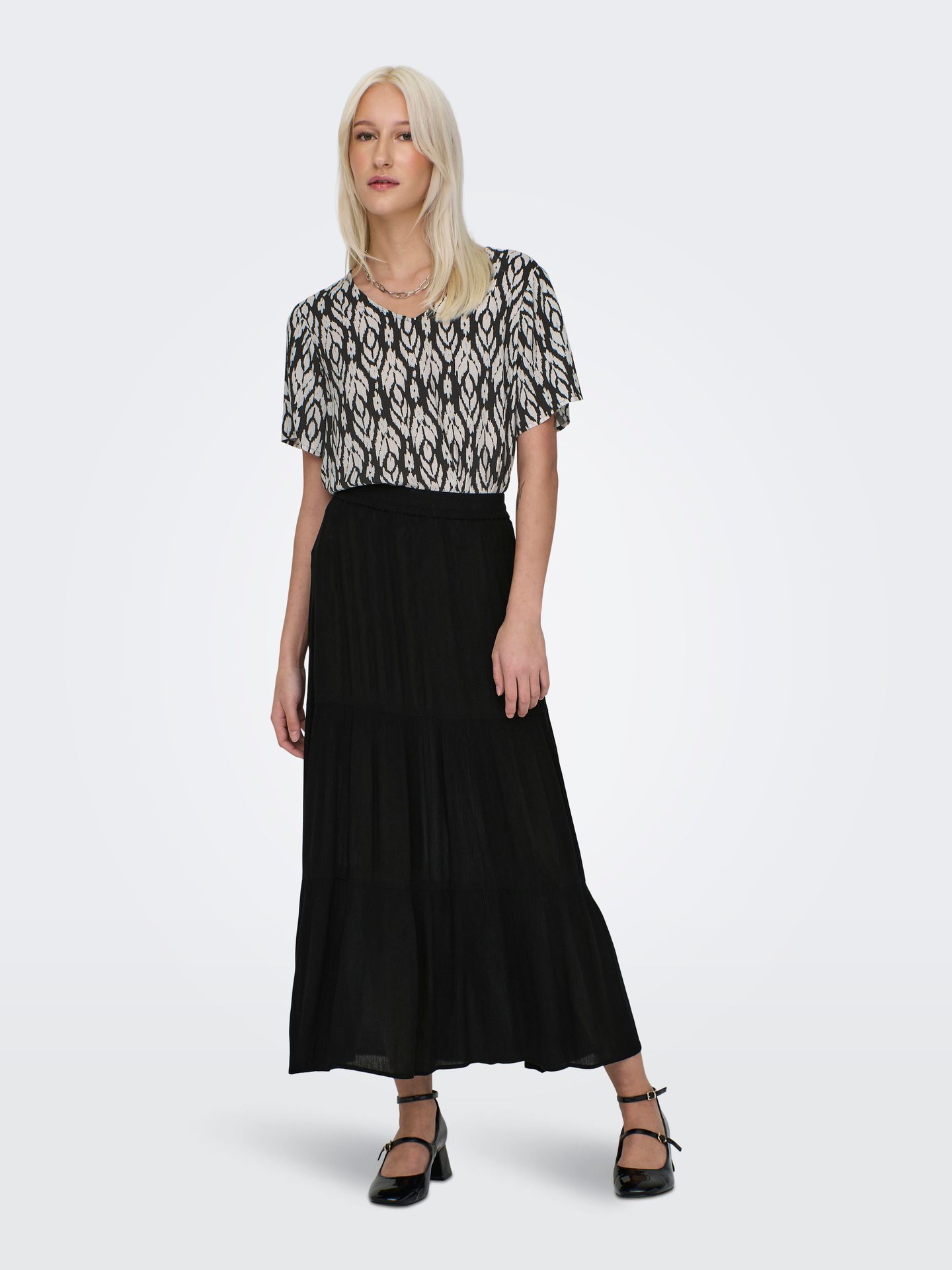 Only ONLMIKKA LIFE LONG SKIRT WVN NOOS Black 2900166776024