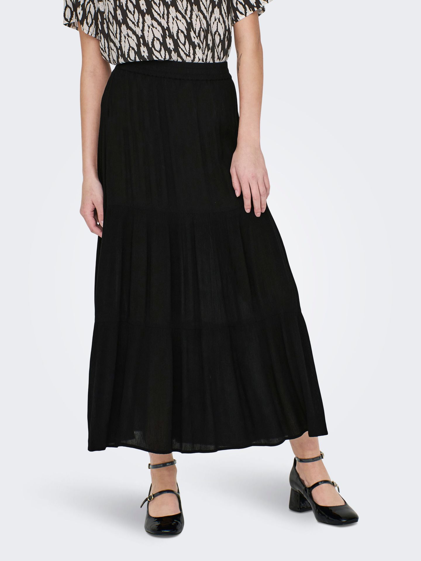 Only ONLMIKKA LIFE LONG SKIRT WVN NOOS Black 2900166776024