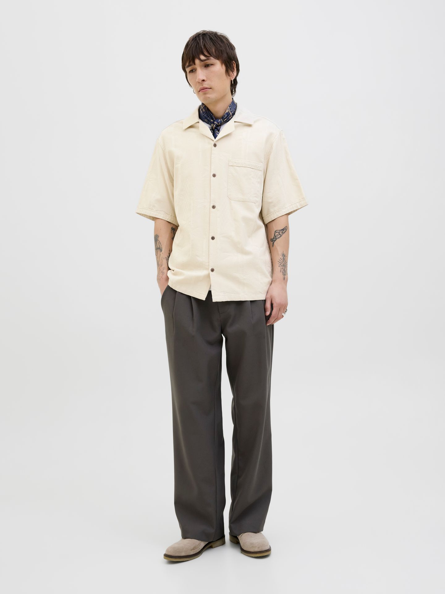 Jack & Jones JPRBLULUKE JACQUARD RESORT S/S SHIR Almond Milk 2900156475012 Jack & Jones JPRBLULUKE JACQUARD RESORT S/S SHIR Almond Milk 2900156475012