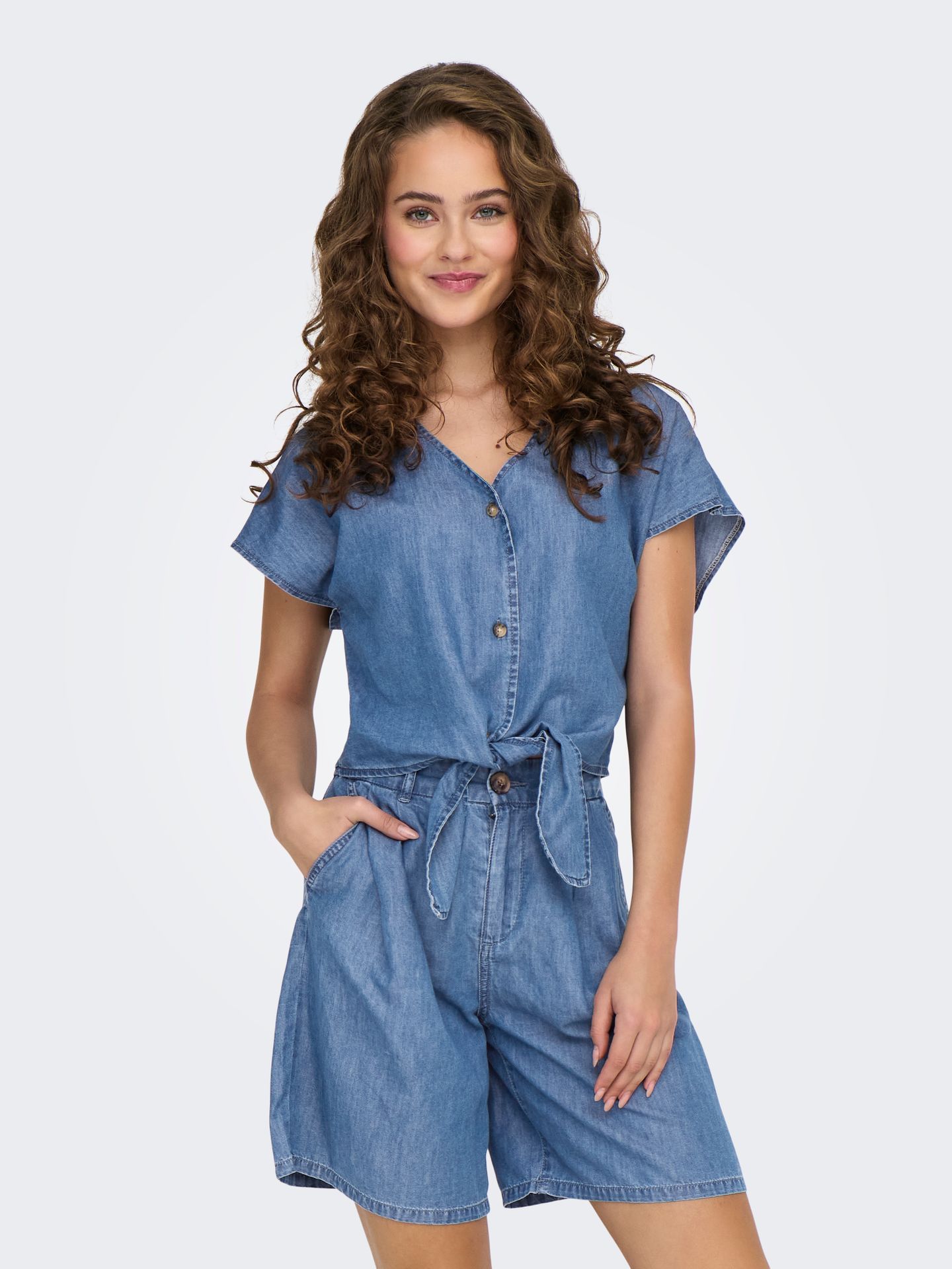Only ONLBEA SIESTA SS KNOT DNM SHIRT BJ Medium Blue Denim 2900156484014