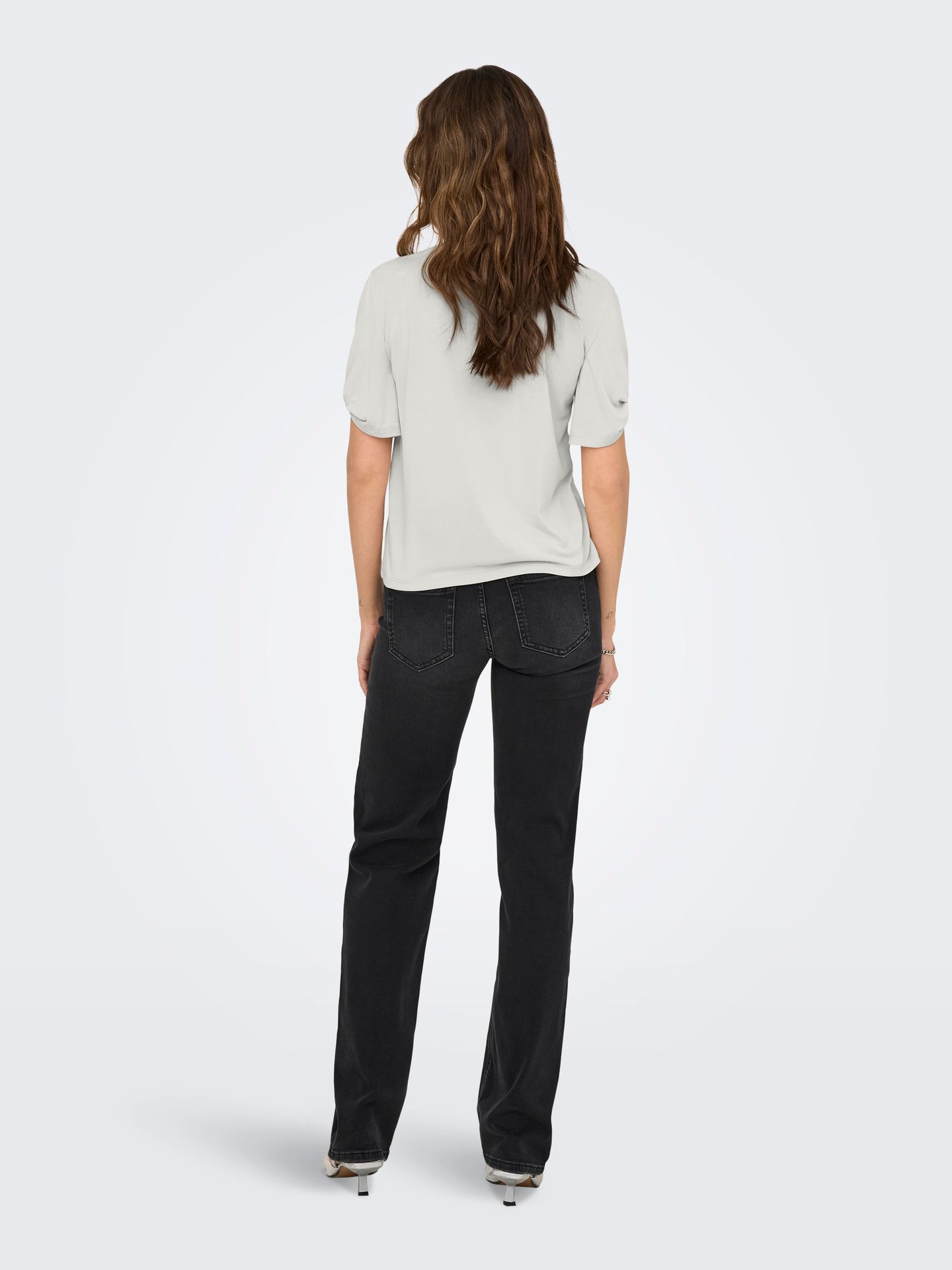 Only ONLFREE LIFE S/S CREATE TOP BOX JRS Cloud Dancer/2024 BRODERIE ANGLAISE 2900156560015