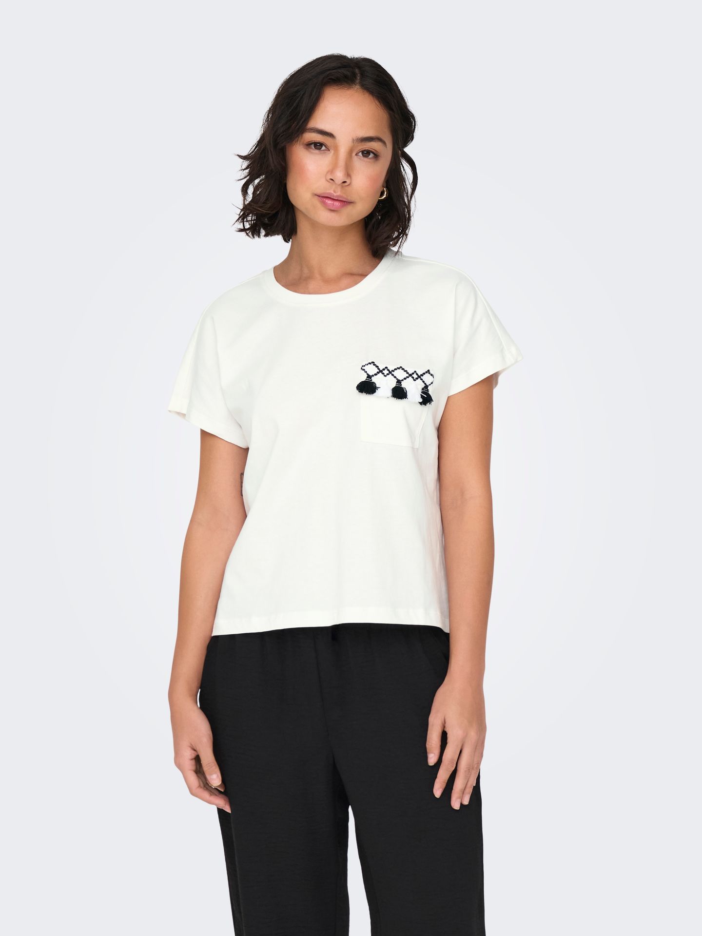 Only ONLJILL LIFE S/S TOP BOX JRS Cloud Dancer/NAVAL ACADEMY 00113330-EKA26011400001743