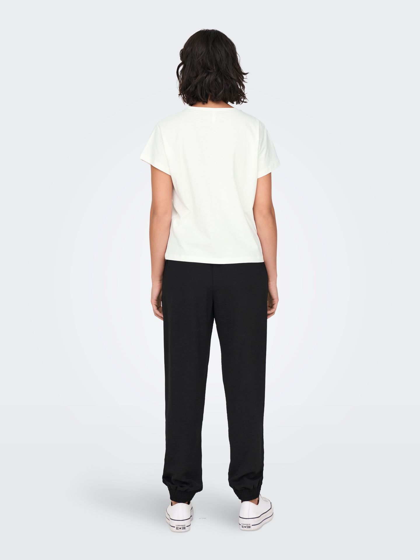 Only ONLJILL LIFE S/S TOP BOX JRS Cloud Dancer/NAVAL ACADEMY 2900156572049