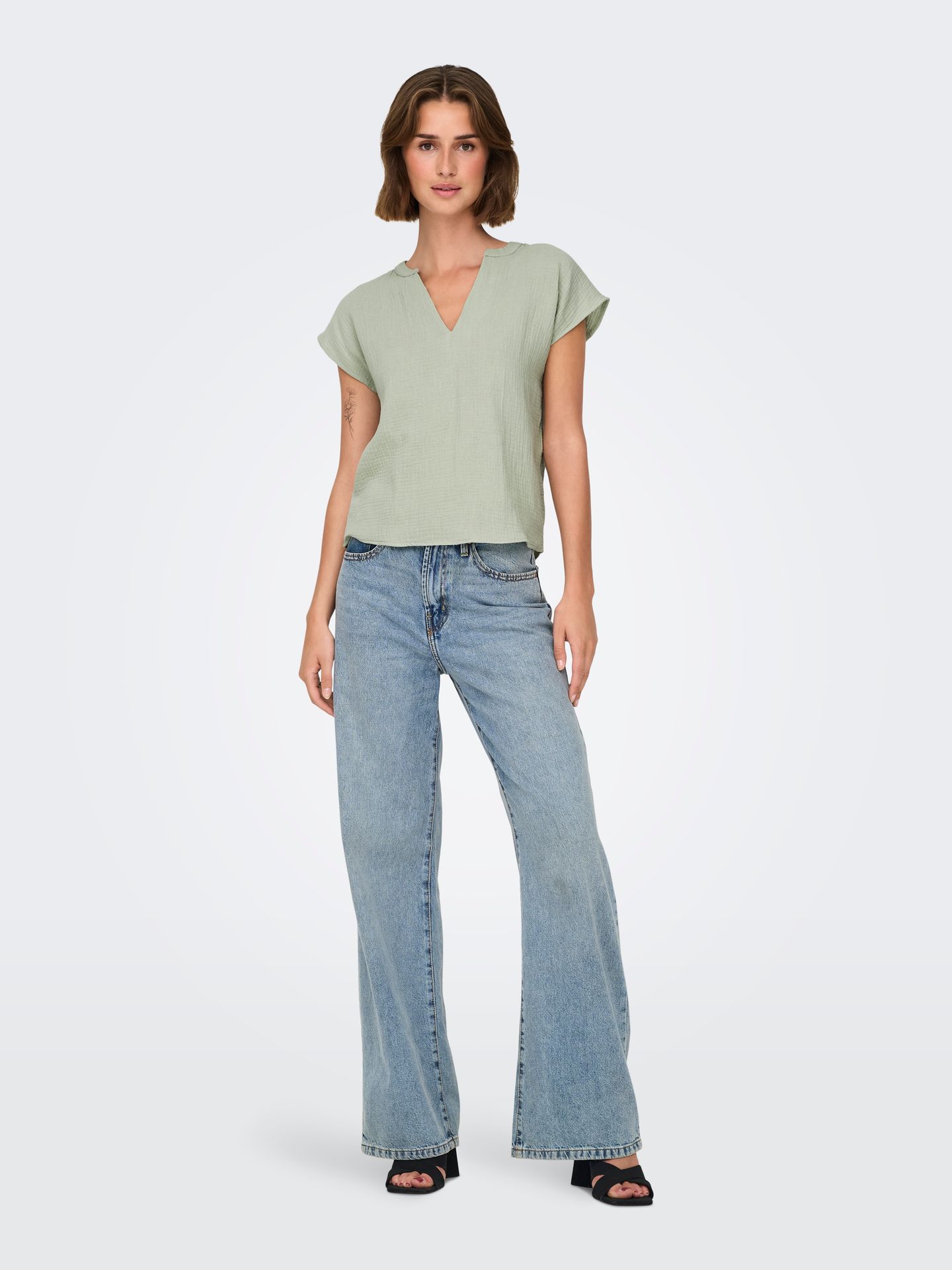 JDY JDYTHEIS LIFE S/S TOP WVN DIA Desert Sage 2900165437032