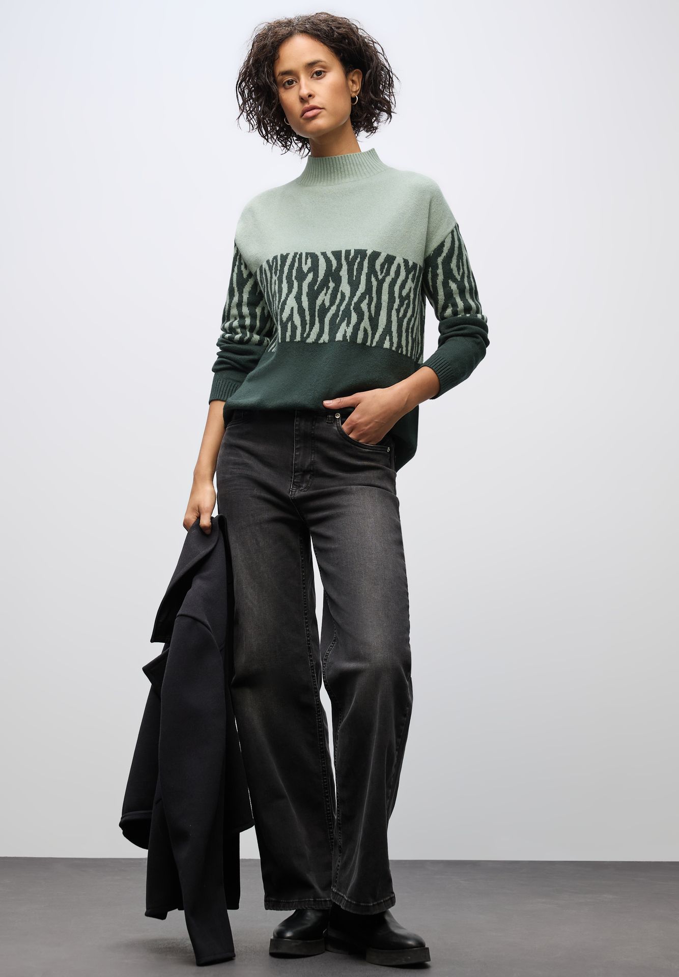 Street-One A303479 color block jacquard sweate evernight green 2900157312057