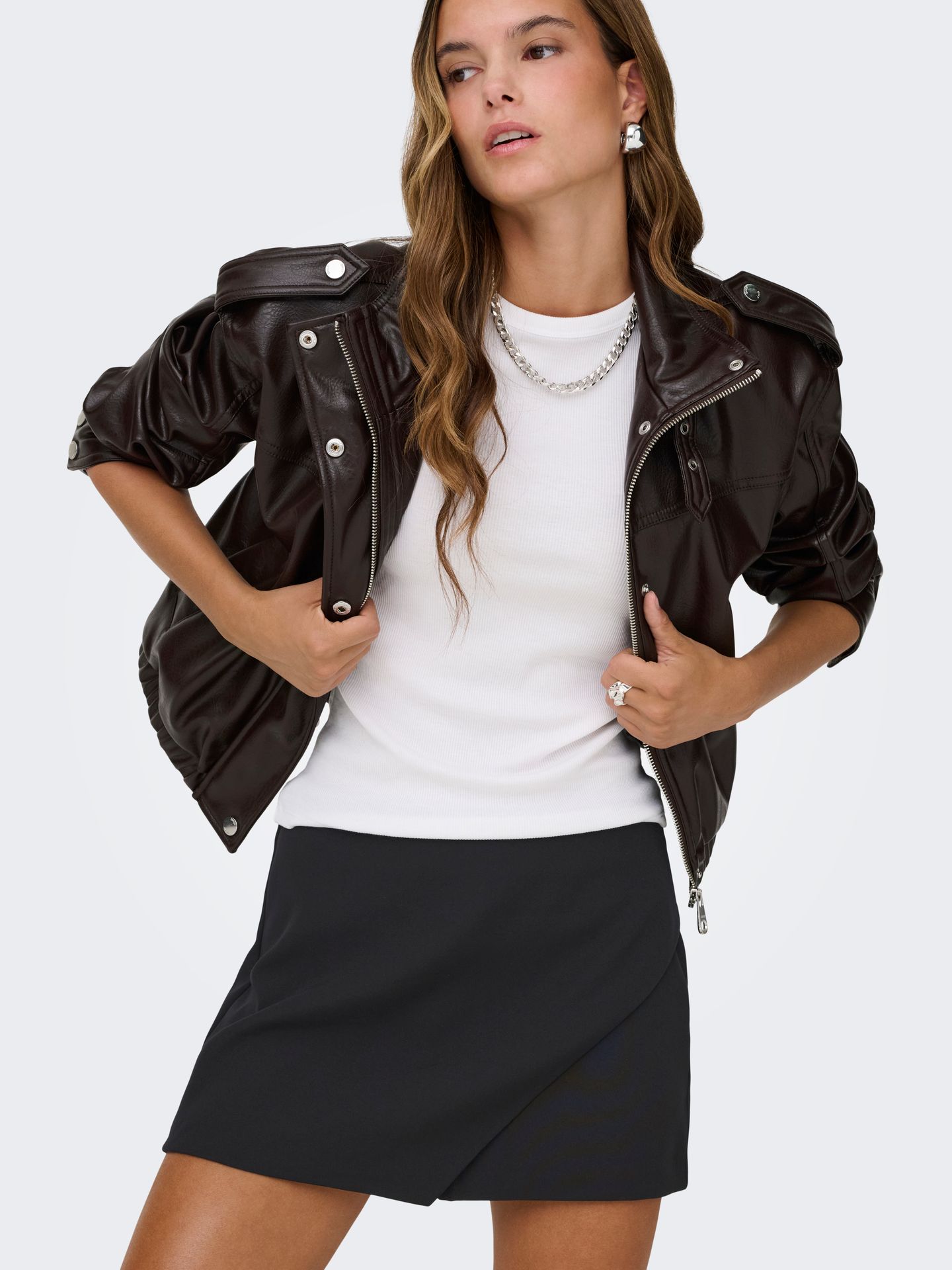 Only ONLMIST-YASMINE LIFE WRAP SKORT TLR Black 2900165462010